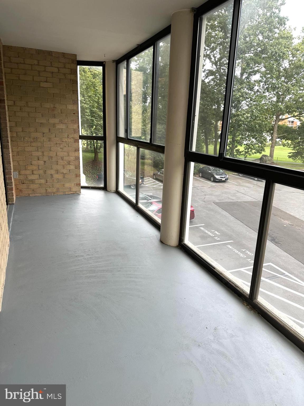 LEISURE WORLD - Residential