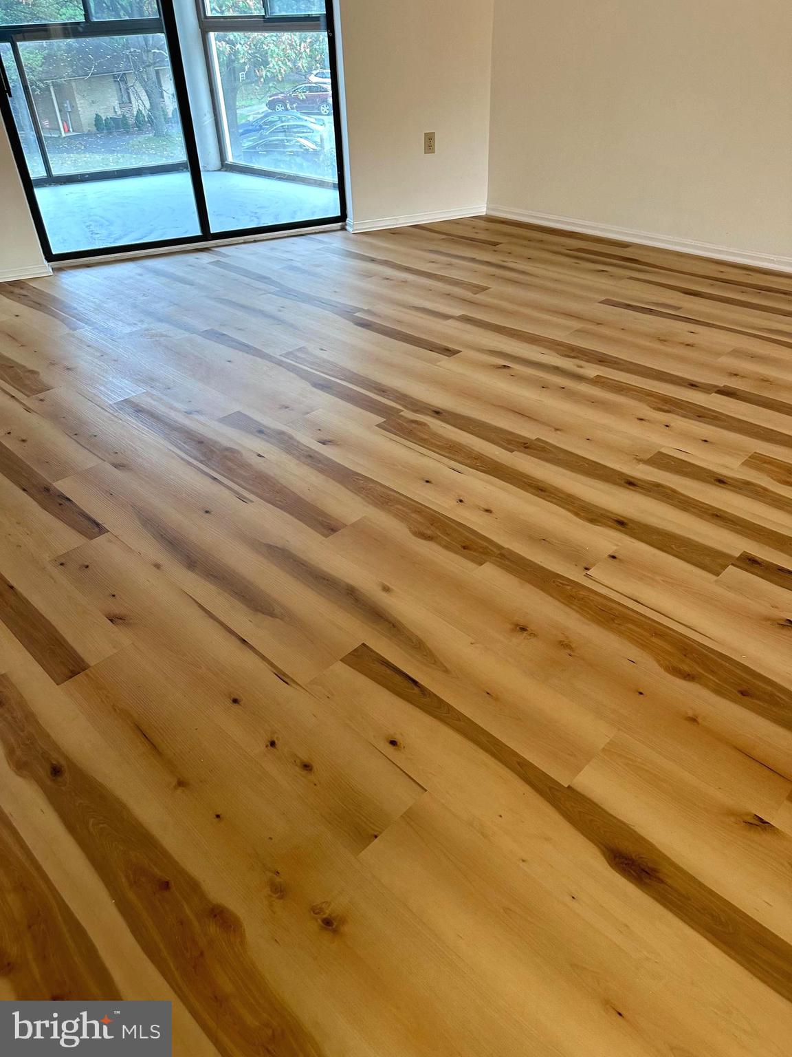 LEISURE WORLD - Residential