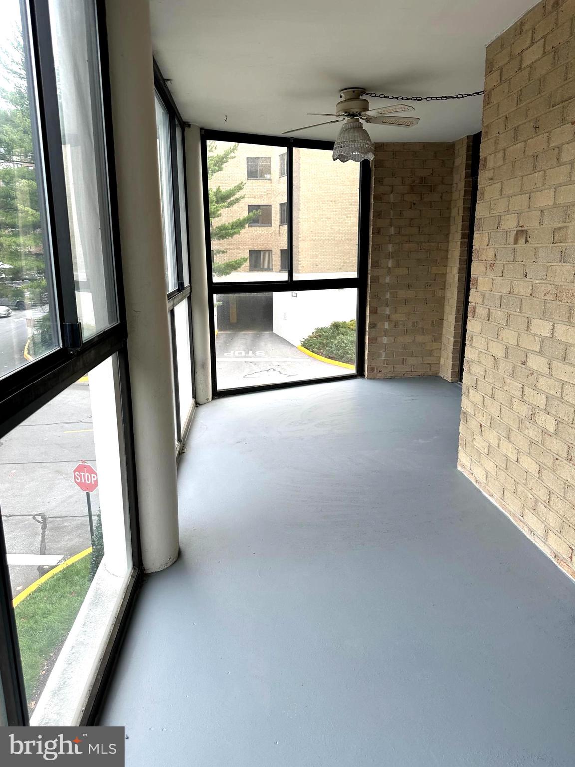 LEISURE WORLD - Residential