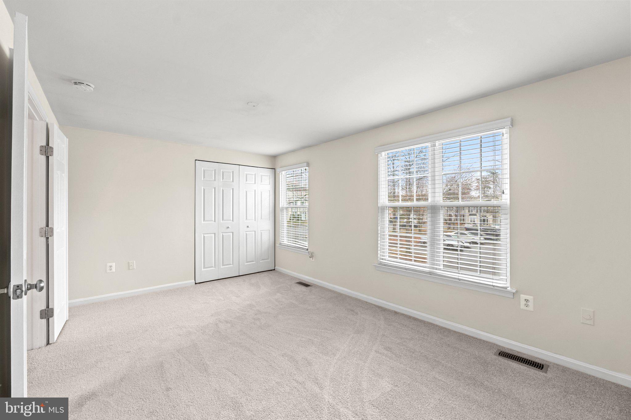 HUNTINGTON/SENTRY WOODS - Residential