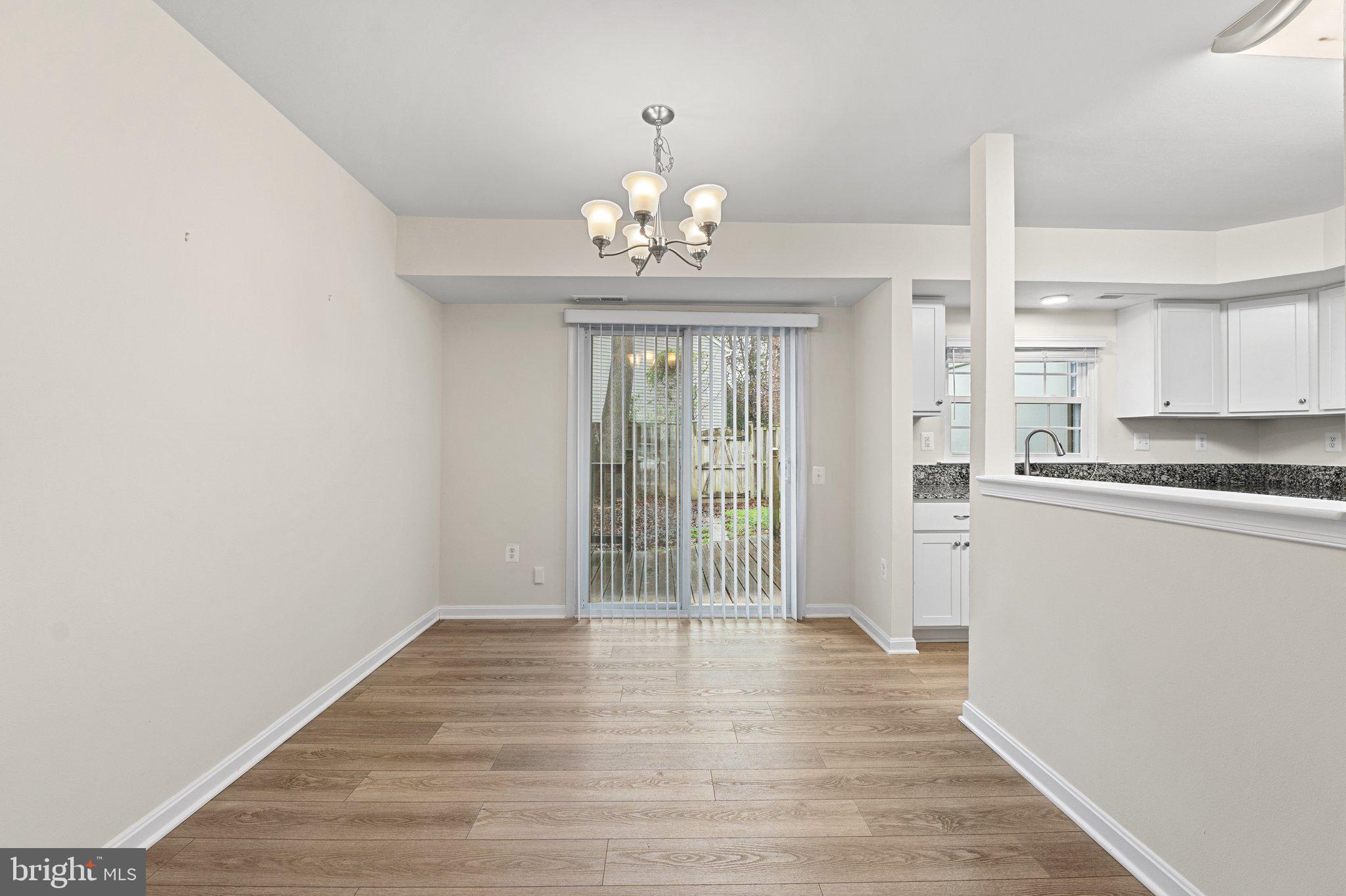 HUNTINGTON/SENTRY WOODS - Residential