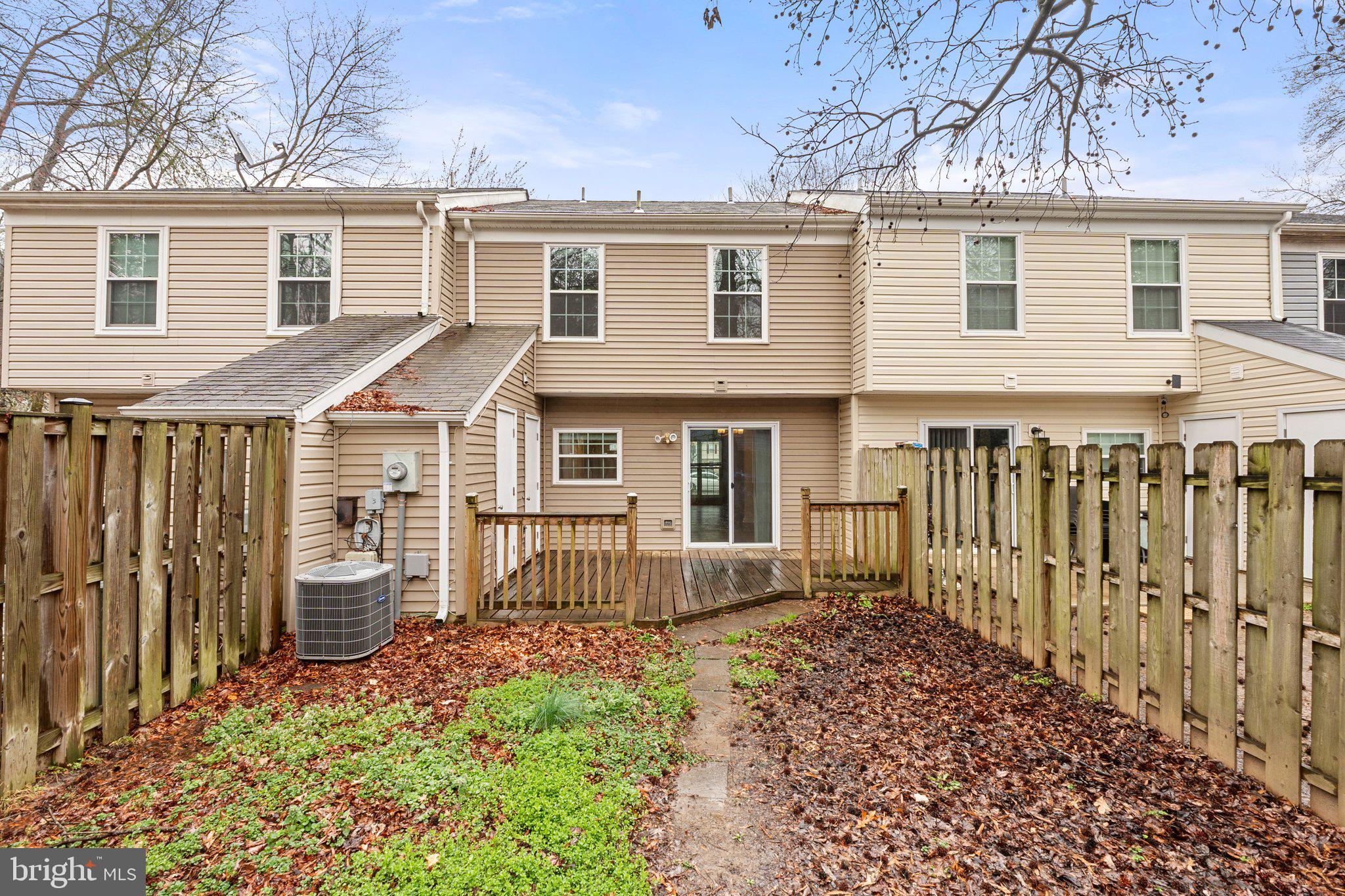 HUNTINGTON/SENTRY WOODS - Residential