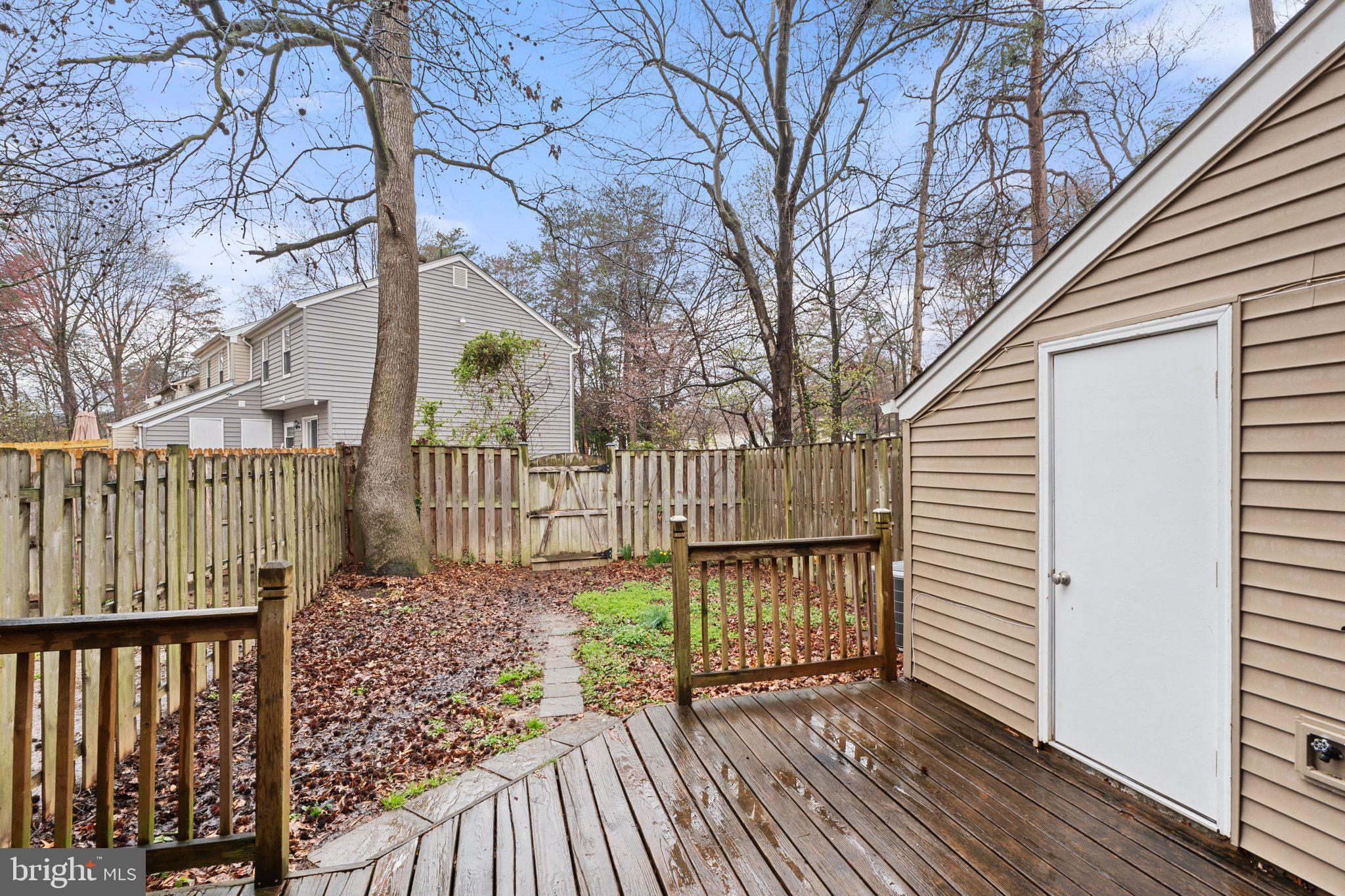 HUNTINGTON/SENTRY WOODS - Residential