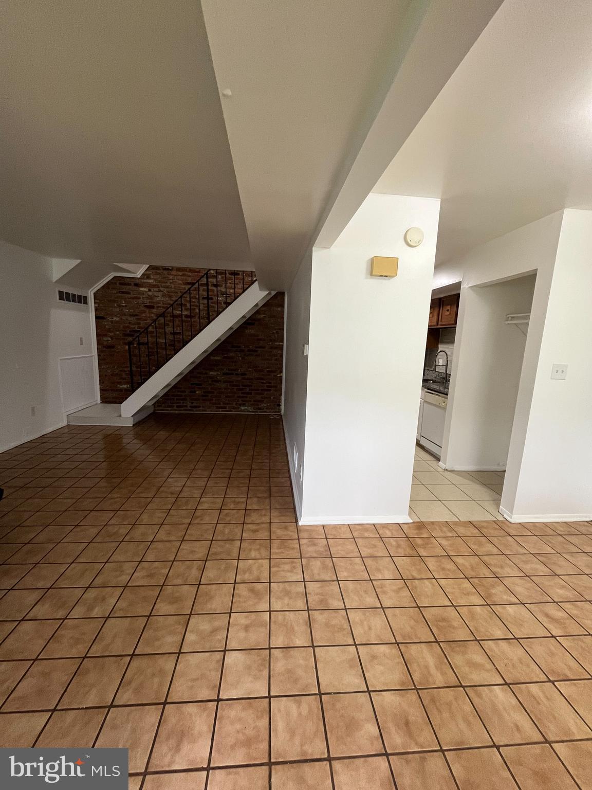 SUNRISE CONDOMINIUMS - Residential