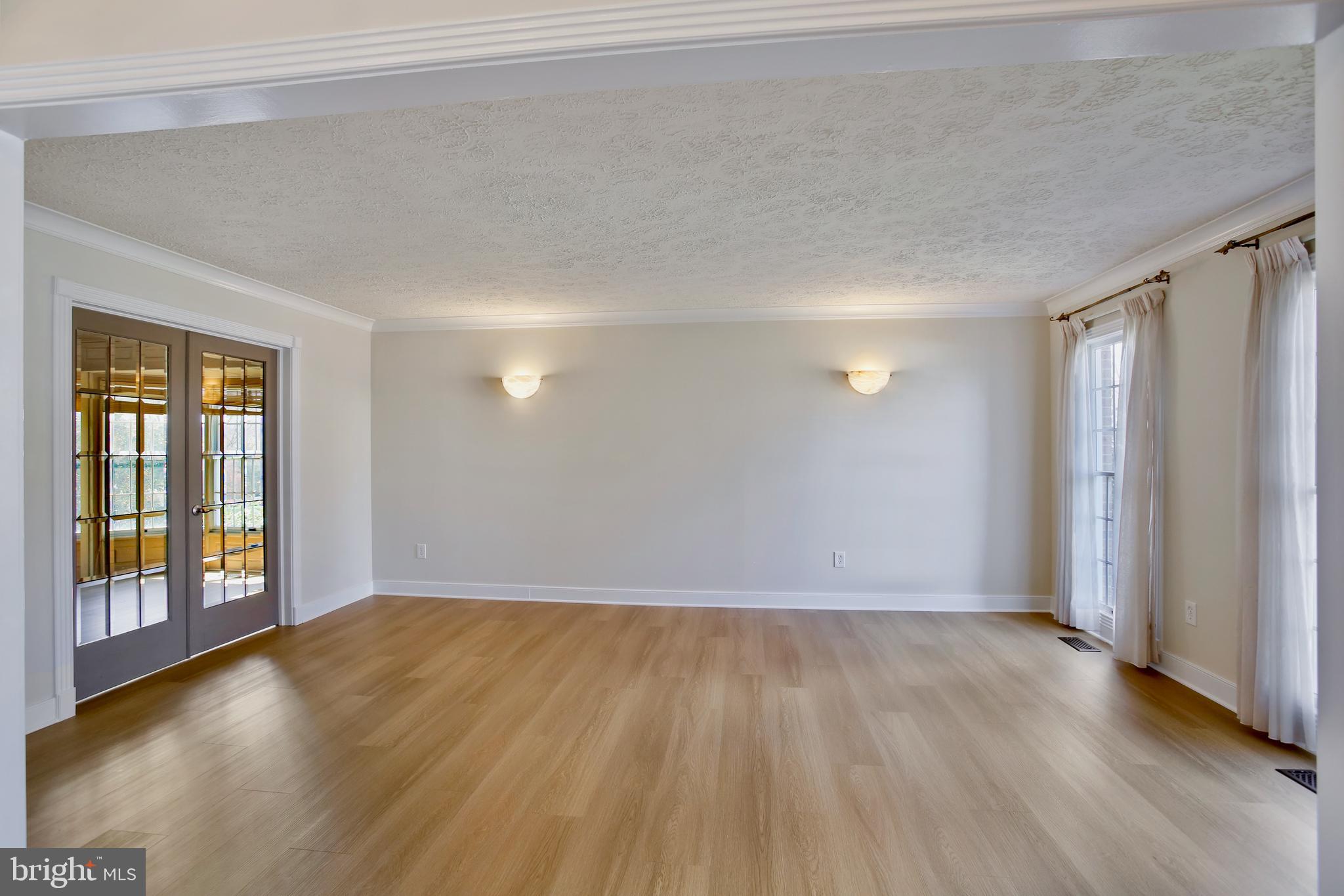 ASHBURN FARM - Residential