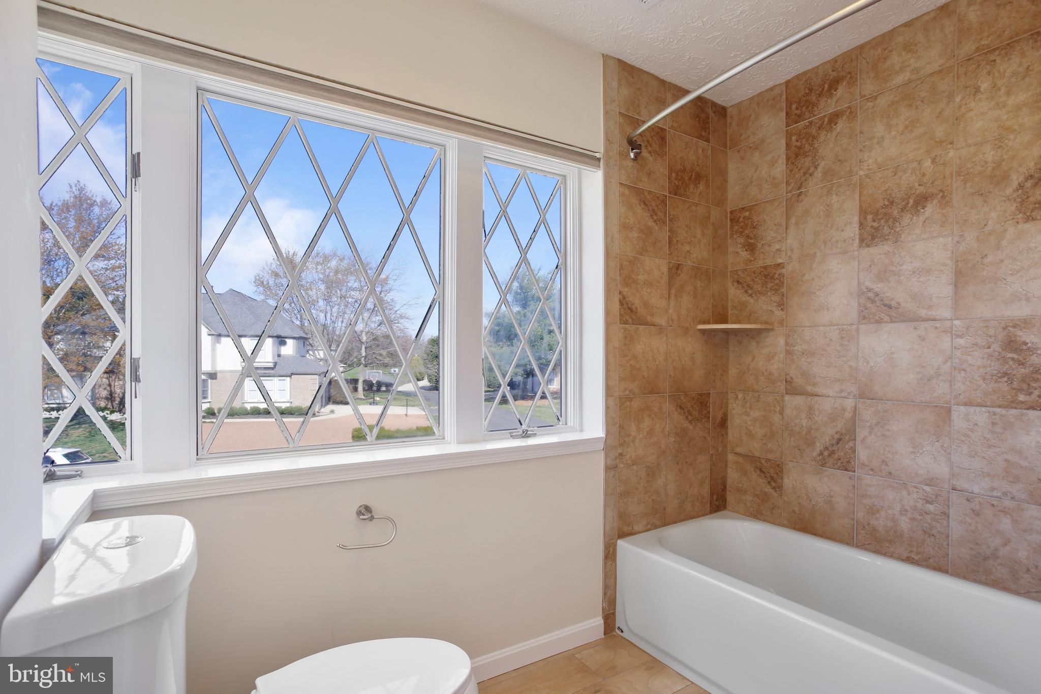 ASHBURN FARM - Residential