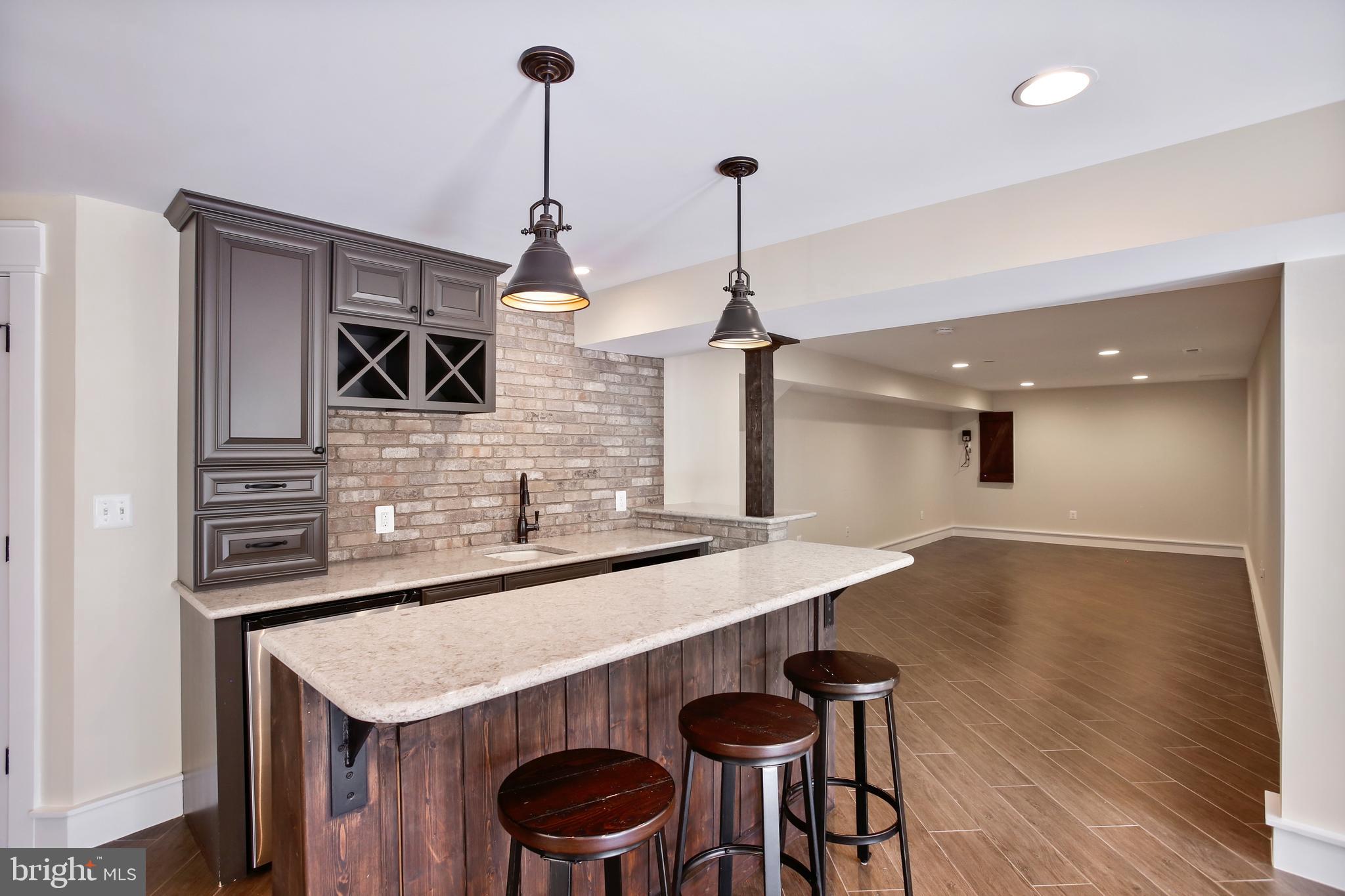 ASHBURN FARM - Residential