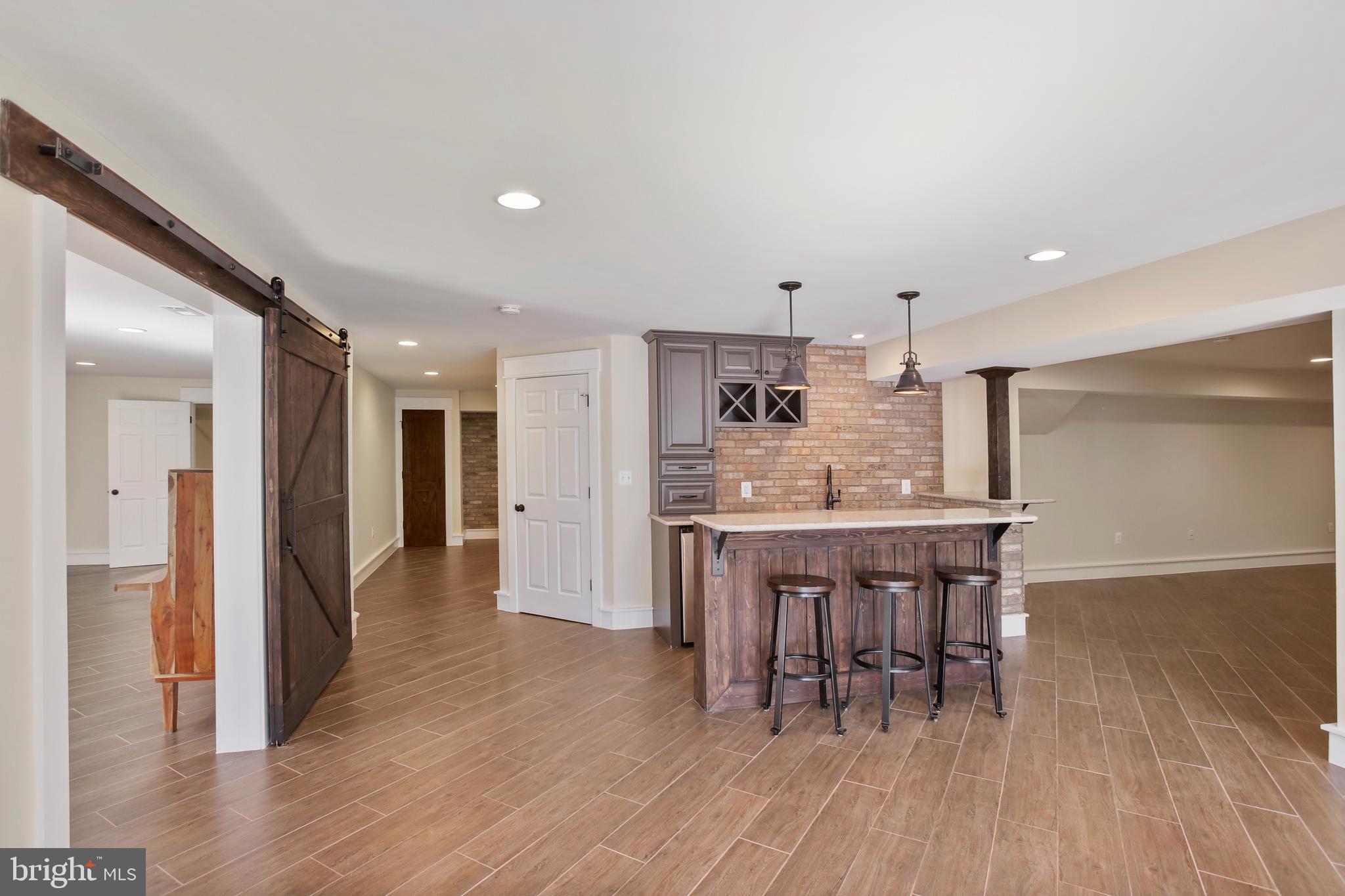 ASHBURN FARM - Residential