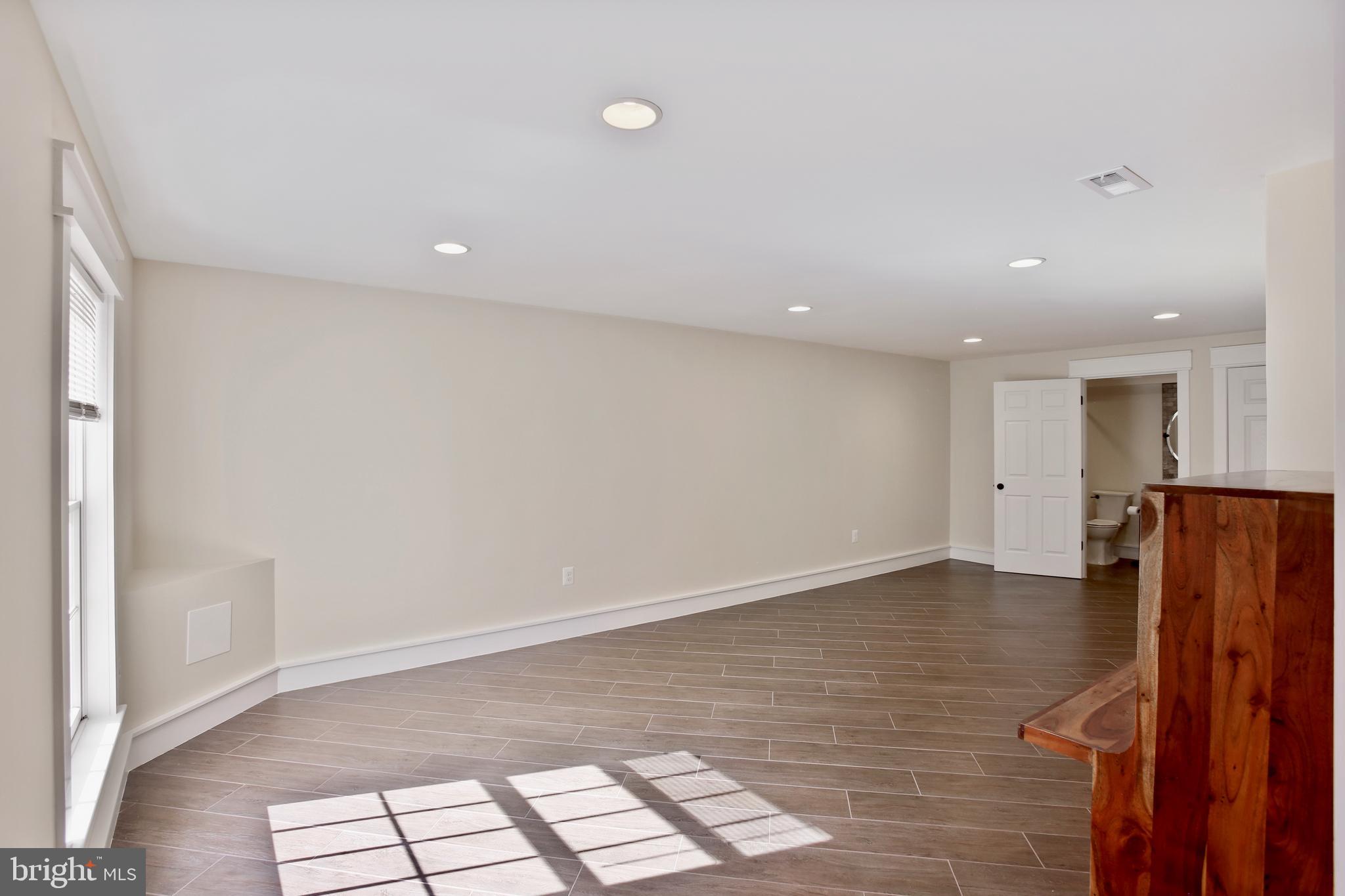 ASHBURN FARM - Residential