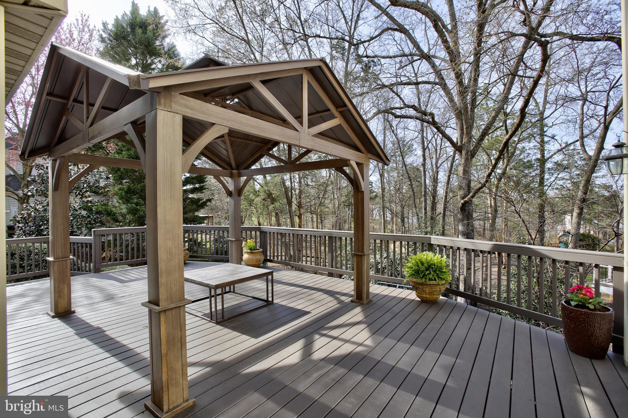 ASHBURN FARM - Residential