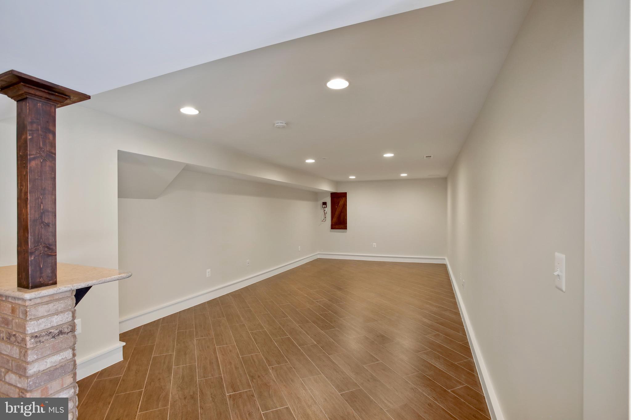 ASHBURN FARM - Residential