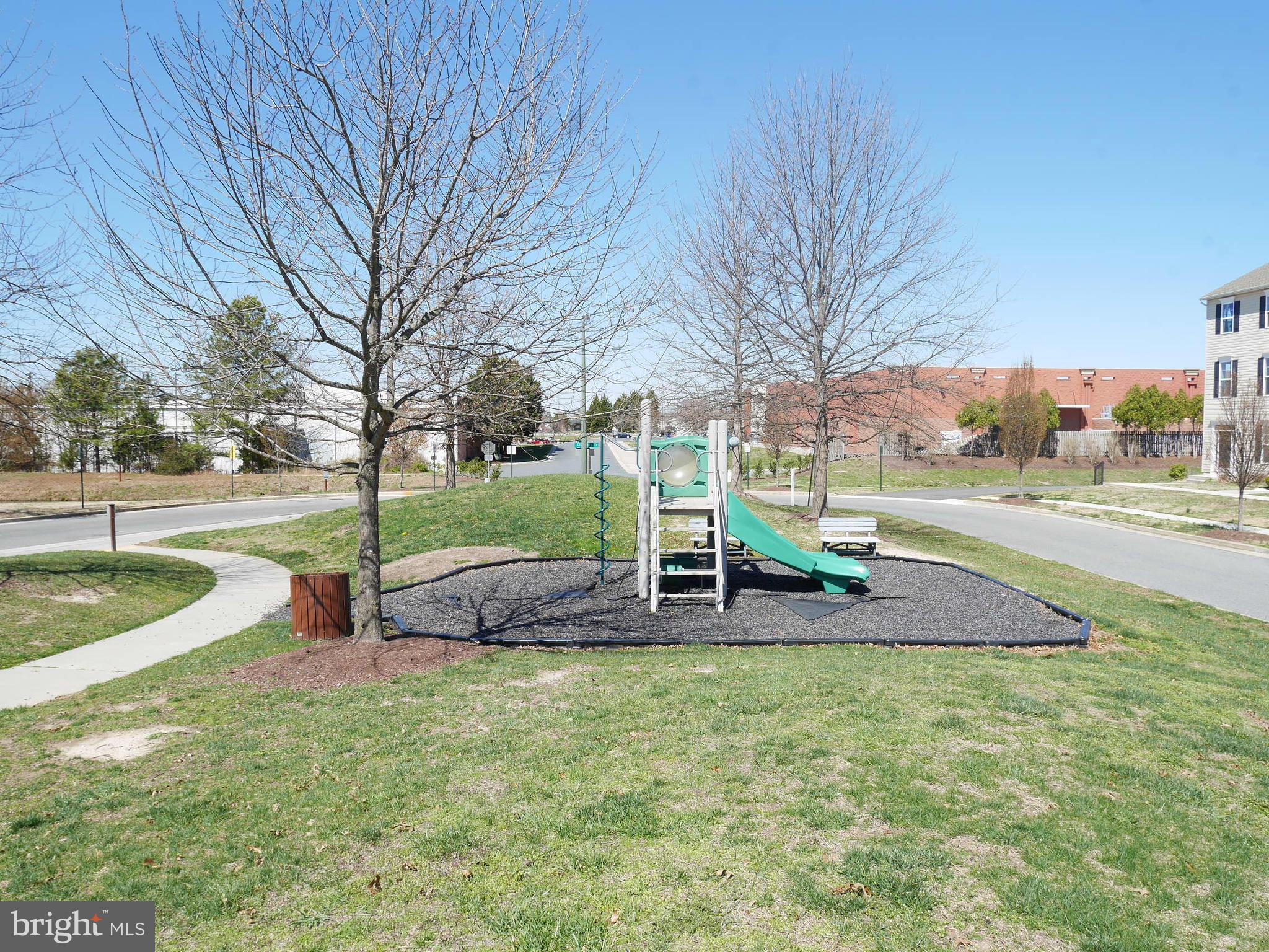 ASHBY COMMONS - Residential Lease