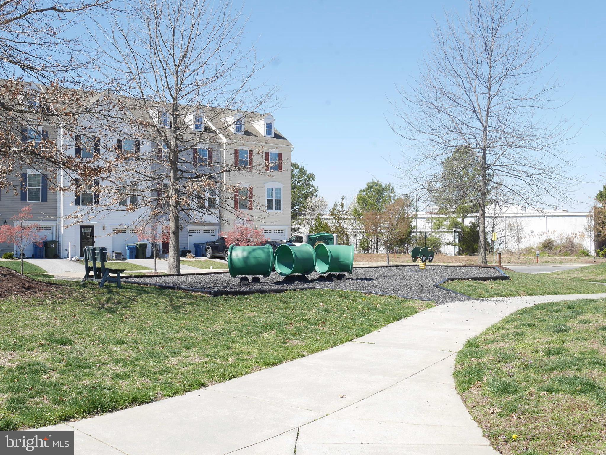 ASHBY COMMONS - Residential Lease