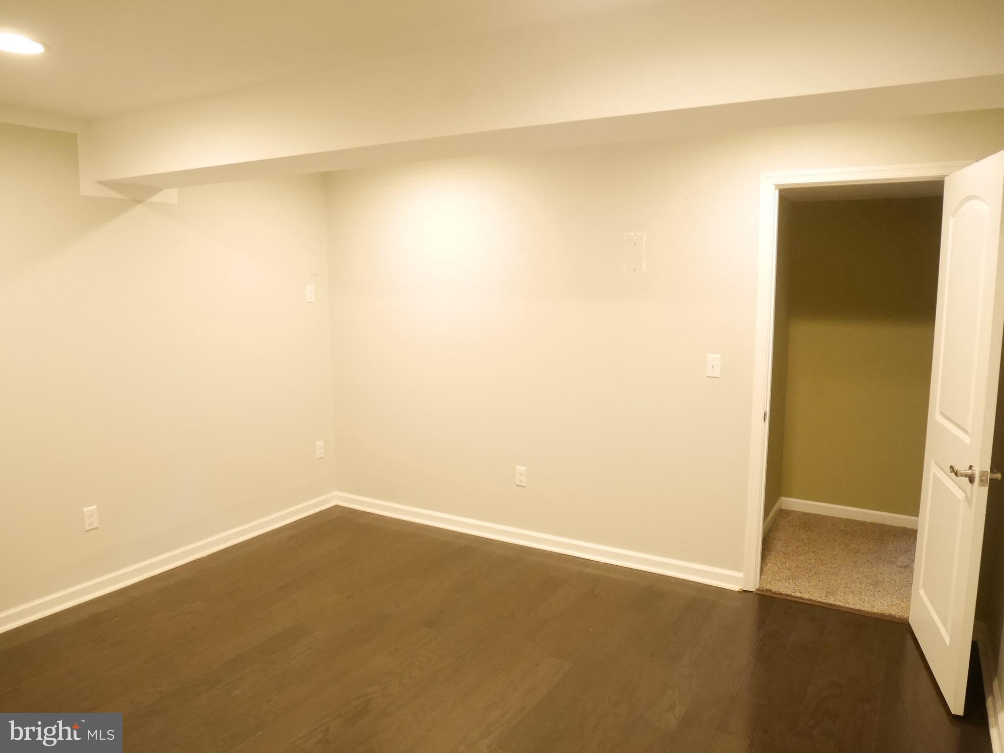 ASHBY COMMONS - Residential Lease