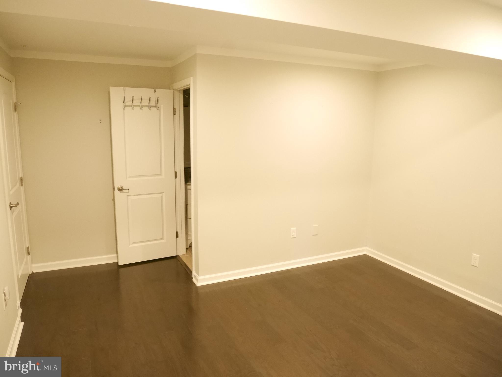 ASHBY COMMONS - Residential Lease