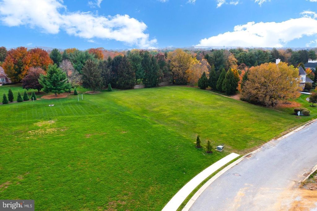 Photo of 494 Stonehenge Drive, LITITZ, PA 17543 (MLS # PALA2075494)