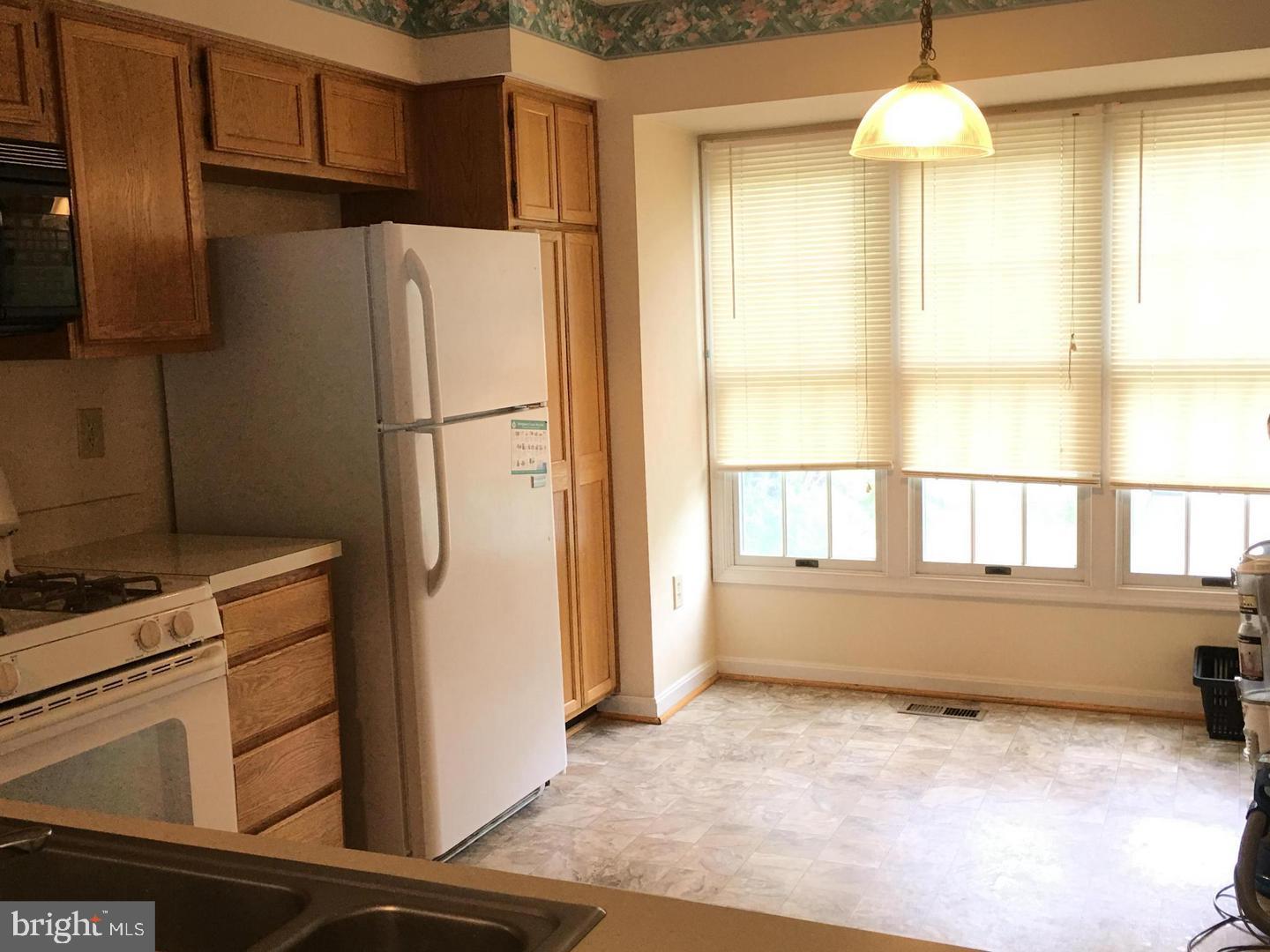 GATEWAY COMMONS - Residential Lease