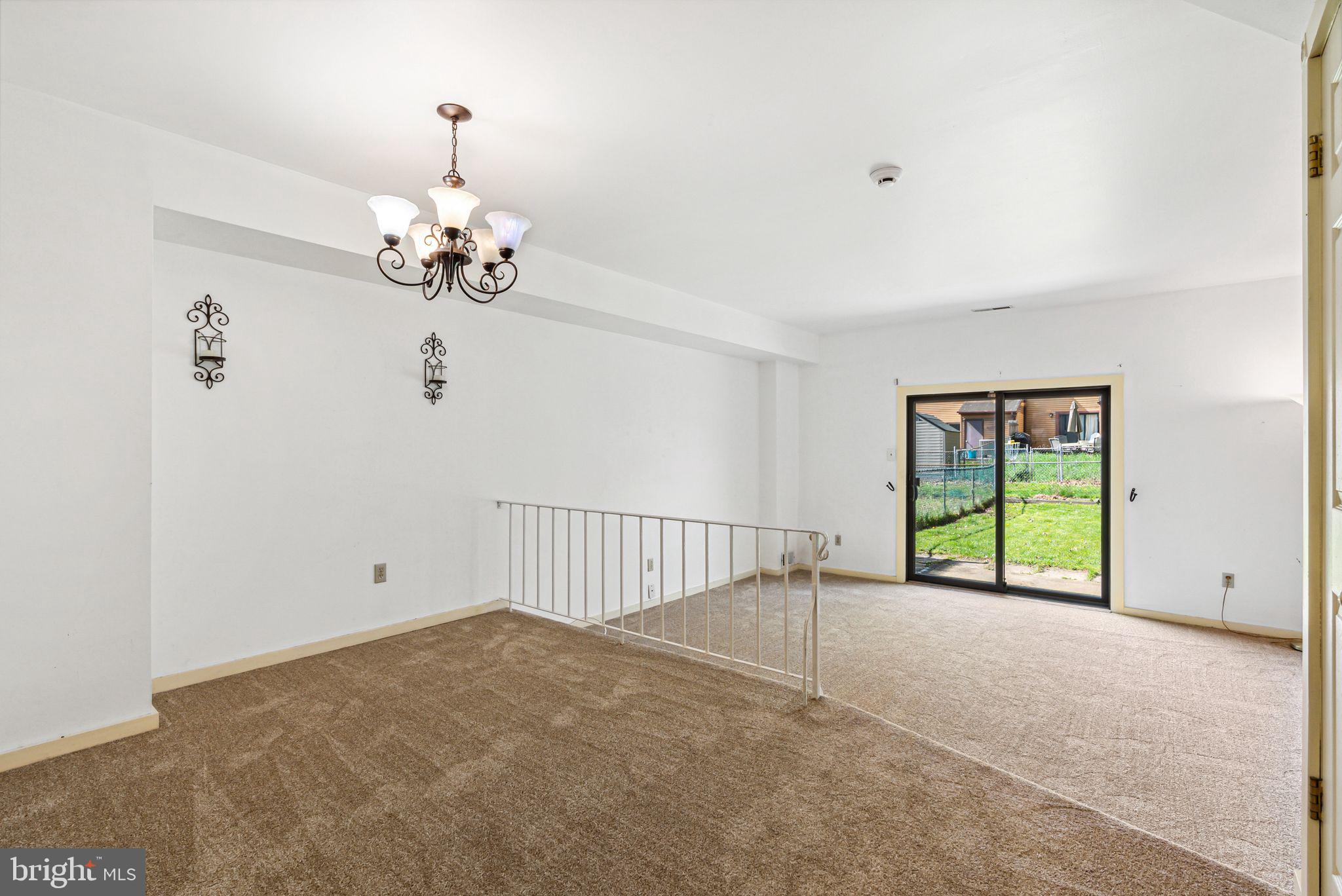 988 BEECHWOOD PLACE