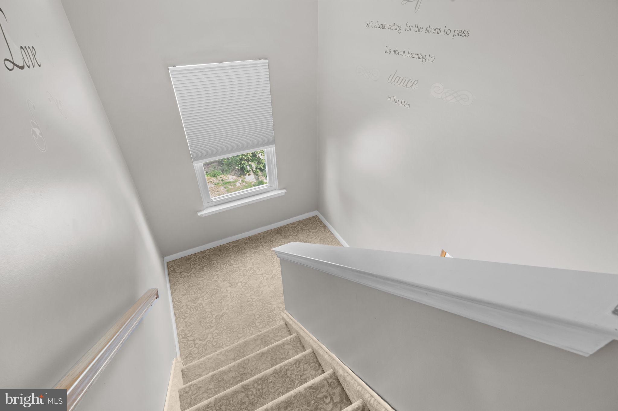 MAPLE KNOLL - Residential