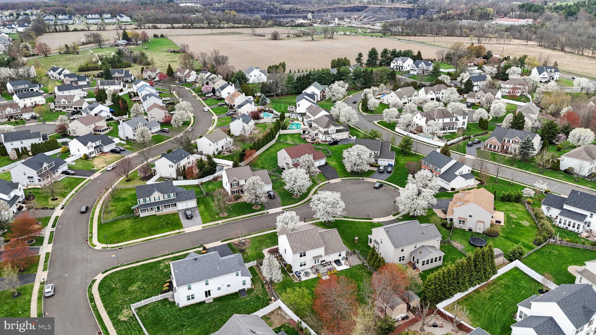 MAPLE KNOLL - Residential