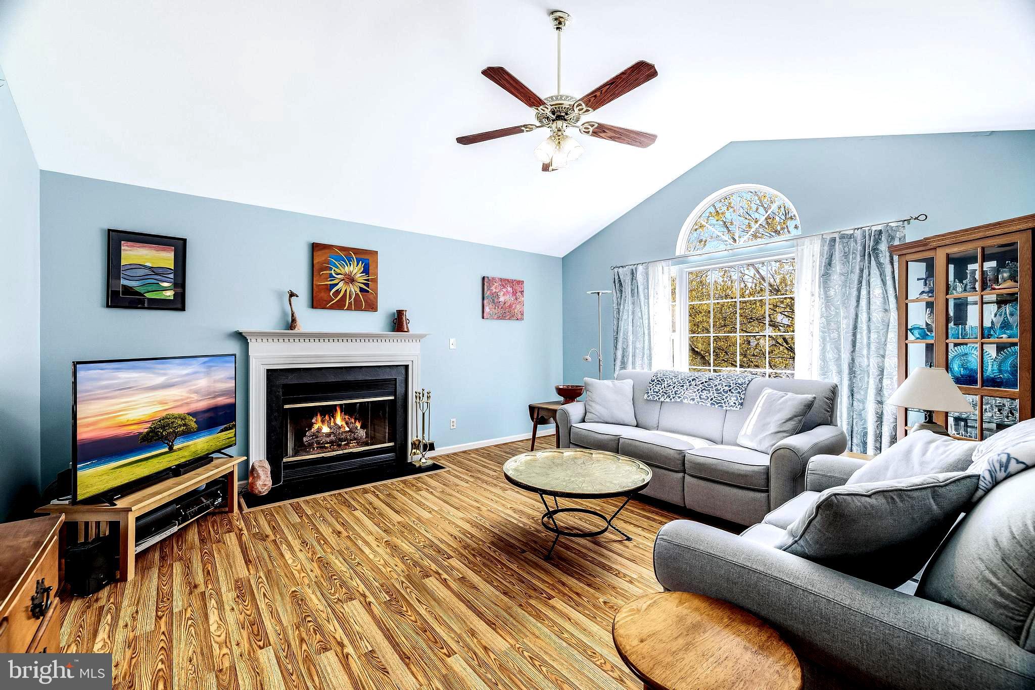 WILLIAMSBURG - Residential