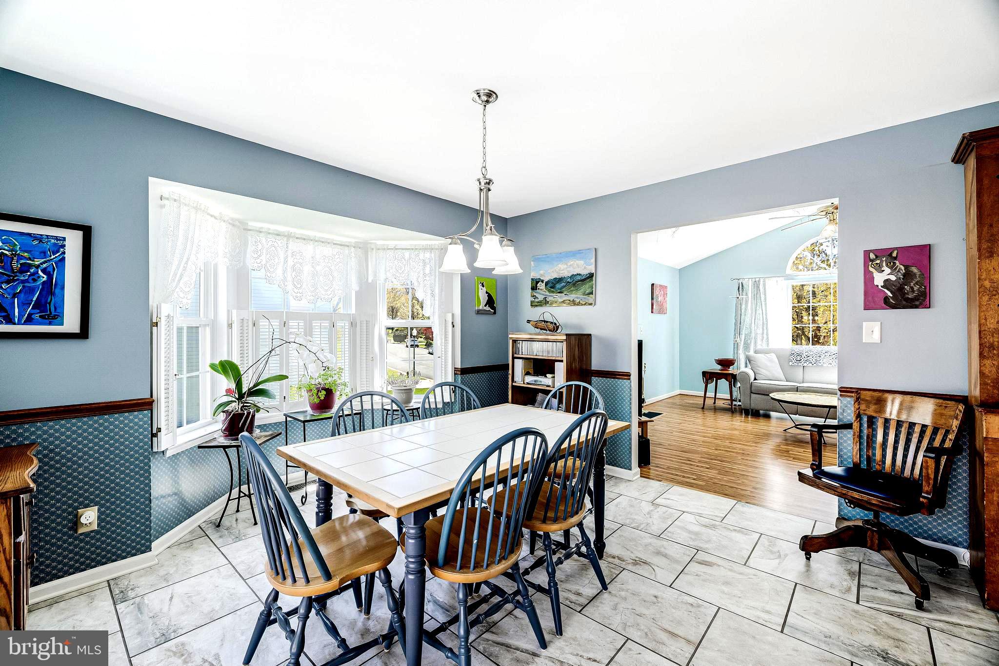 WILLIAMSBURG - Residential