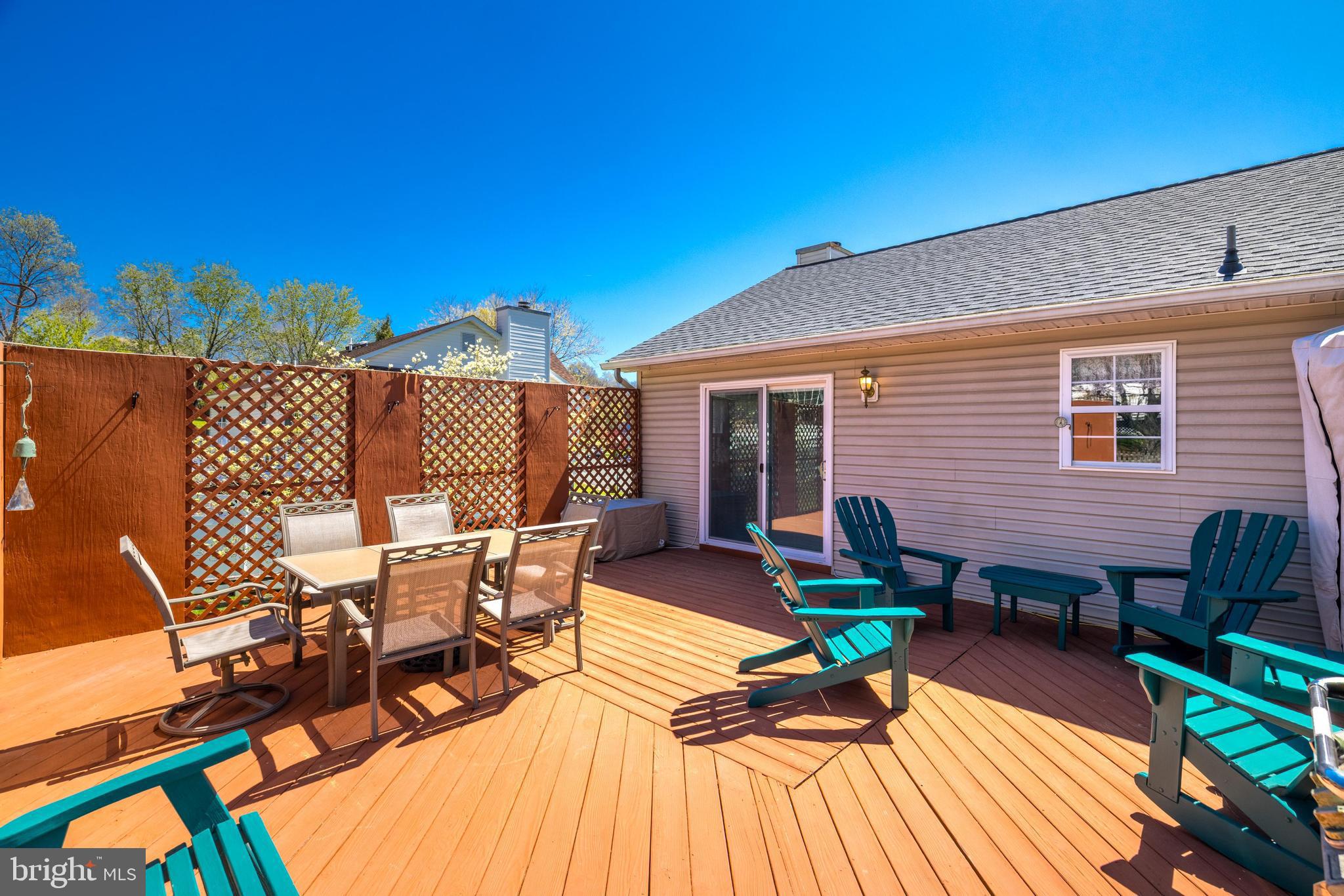 WILLIAMSBURG - Residential