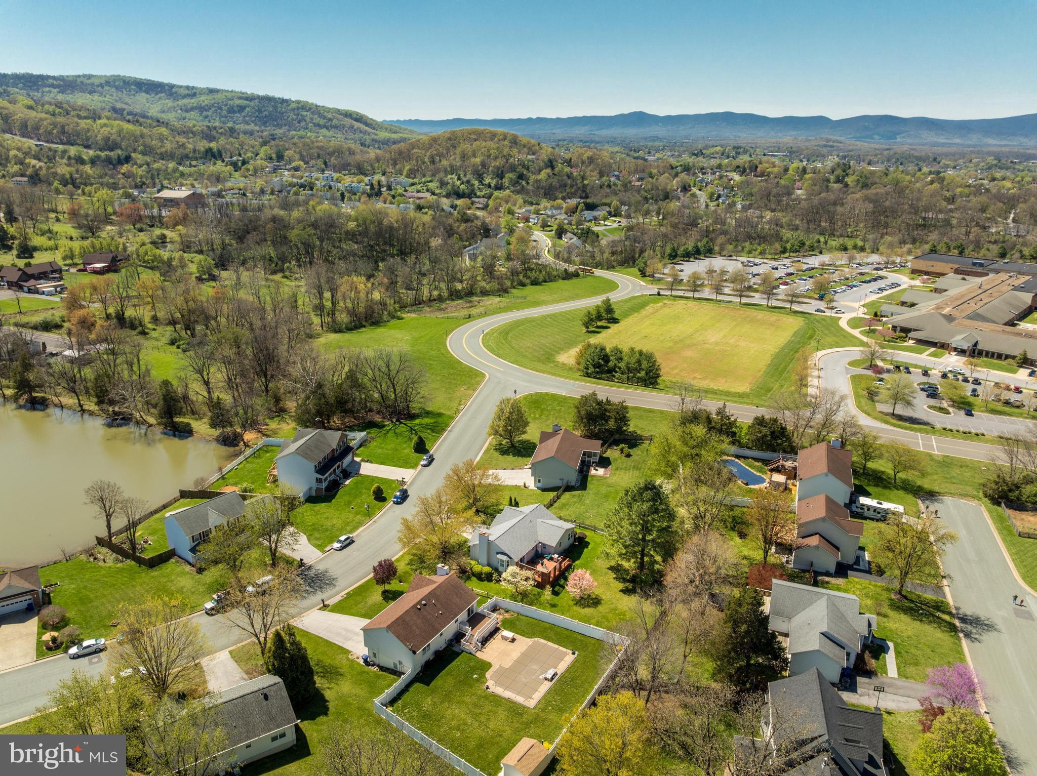 WILLIAMSBURG - Residential