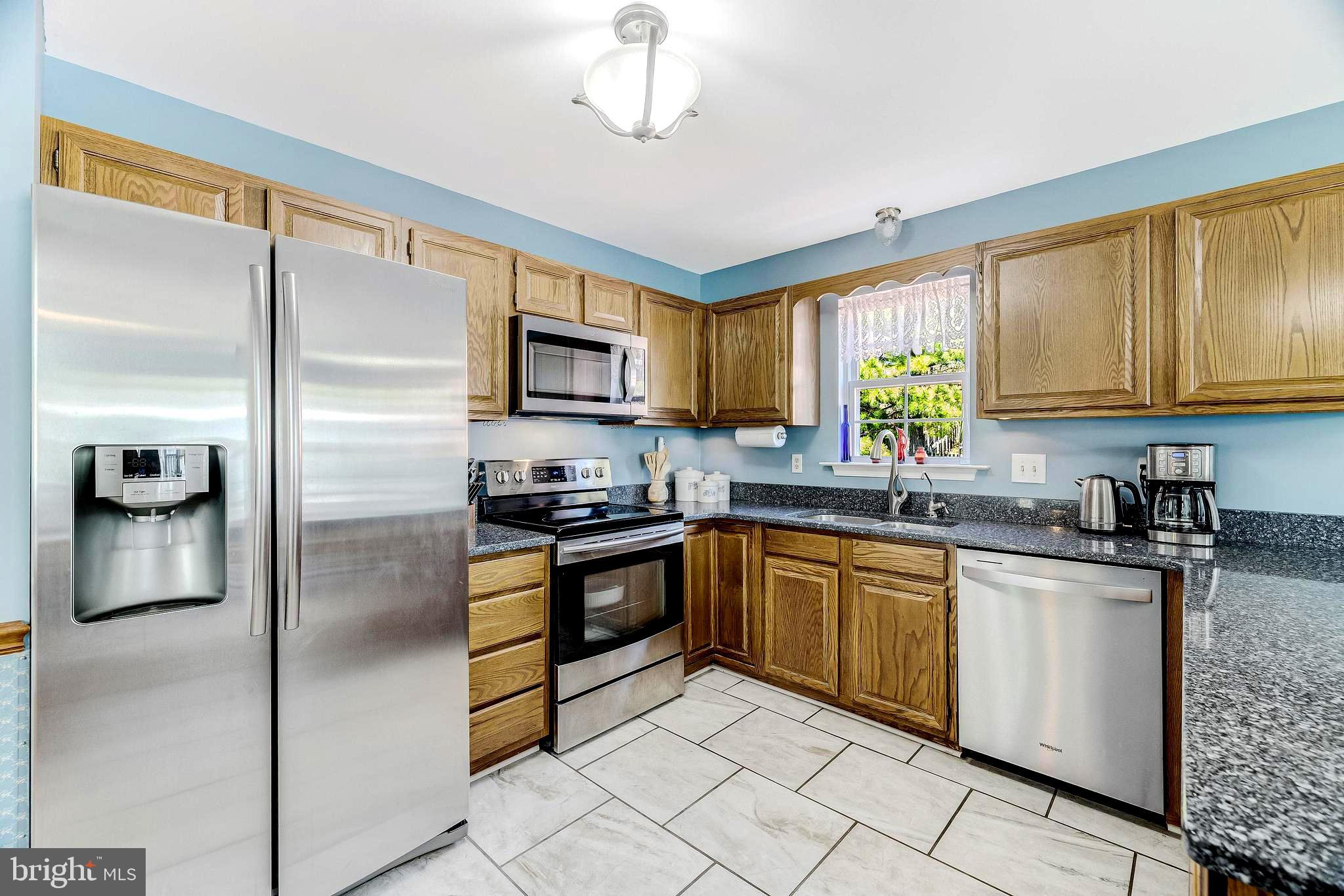 WILLIAMSBURG - Residential