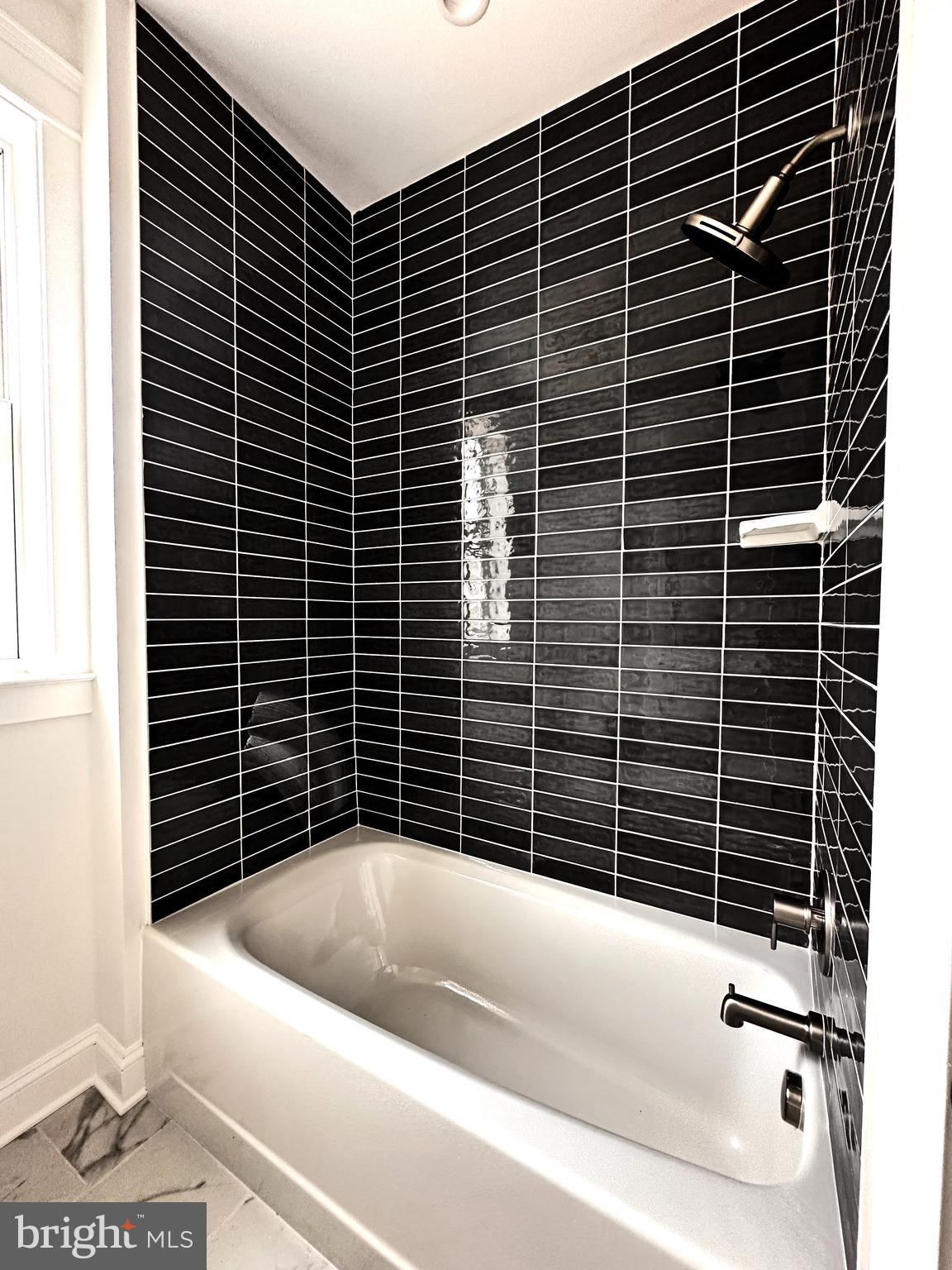 SARAH SKIPPER LANDS - Residential