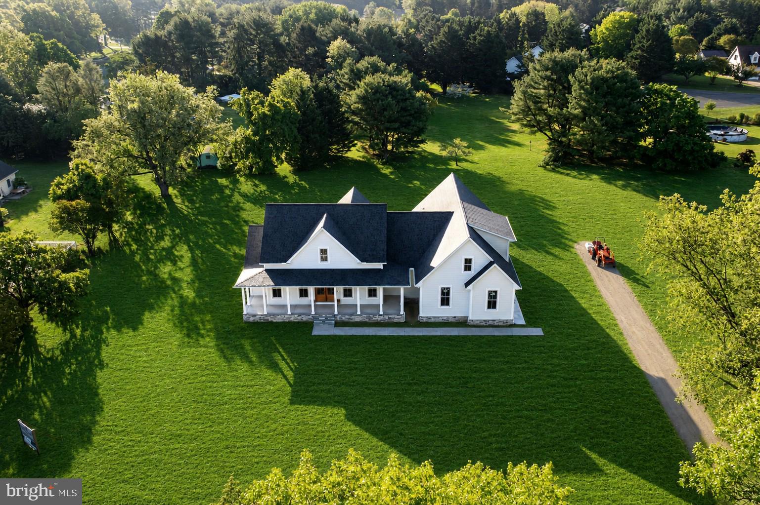 SARAH SKIPPER LANDS - Residential