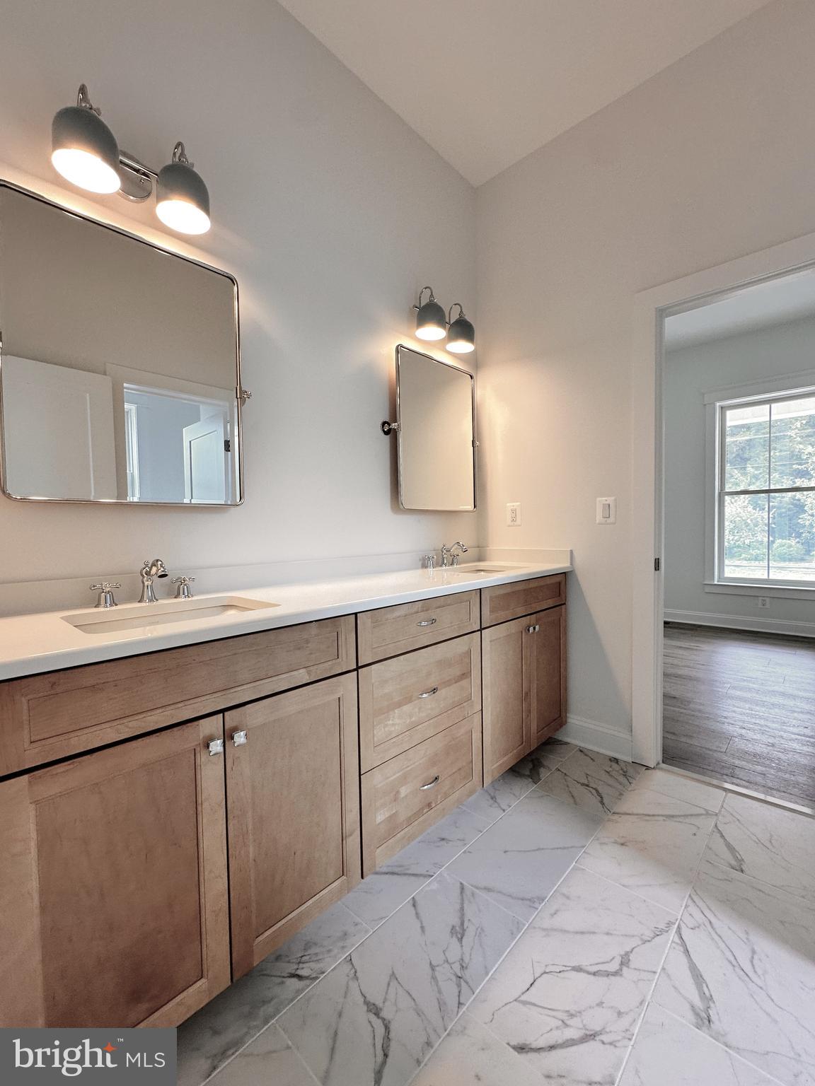 SARAH SKIPPER LANDS - Residential