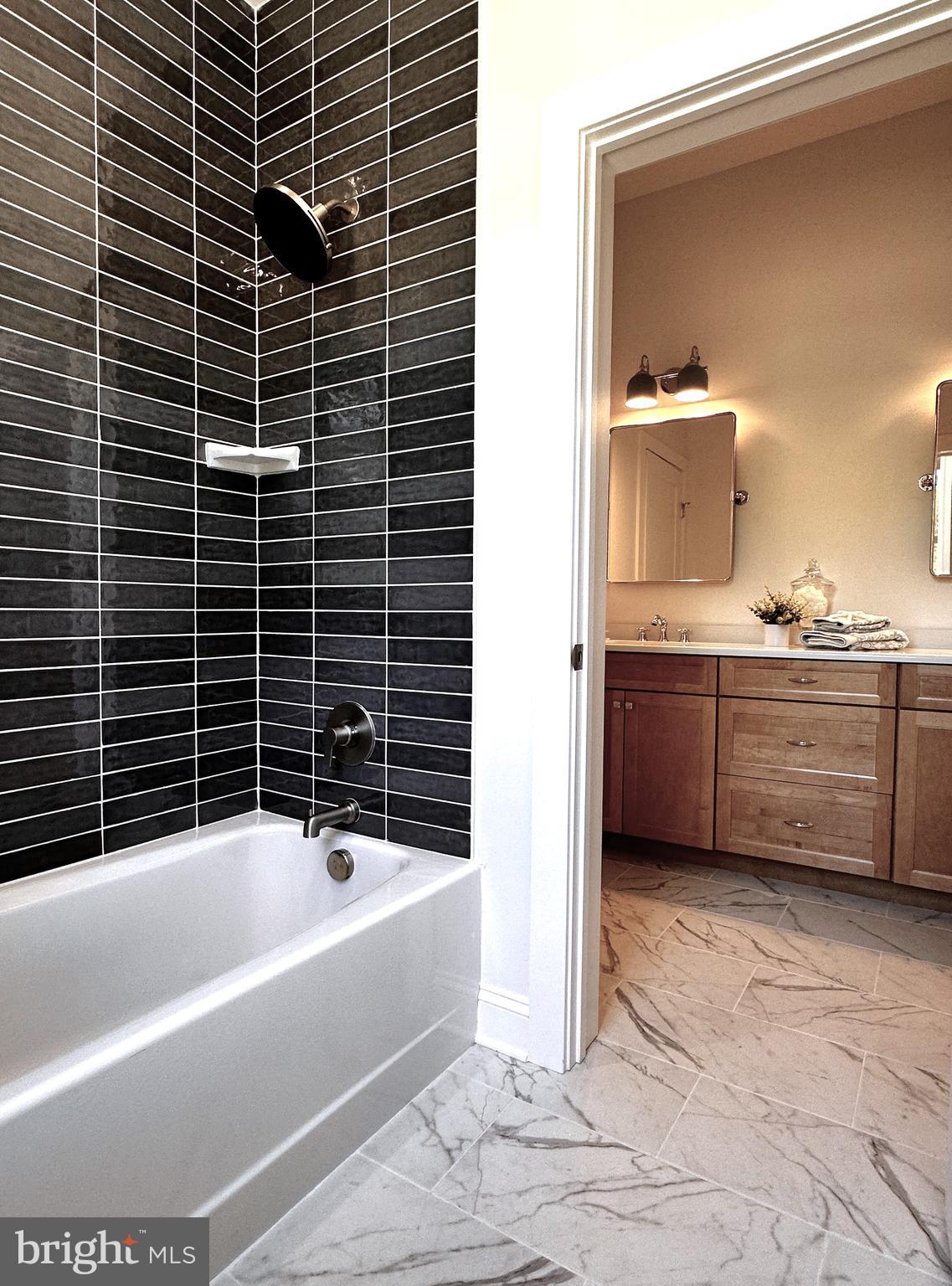 SARAH SKIPPER LANDS - Residential