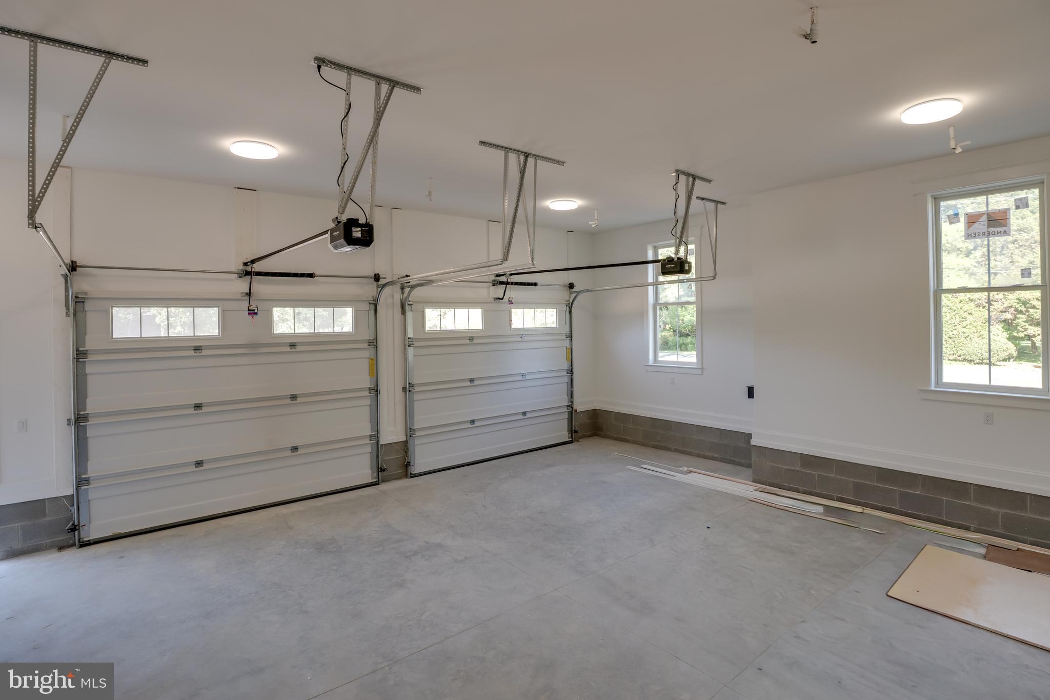 SARAH SKIPPER LANDS - Residential