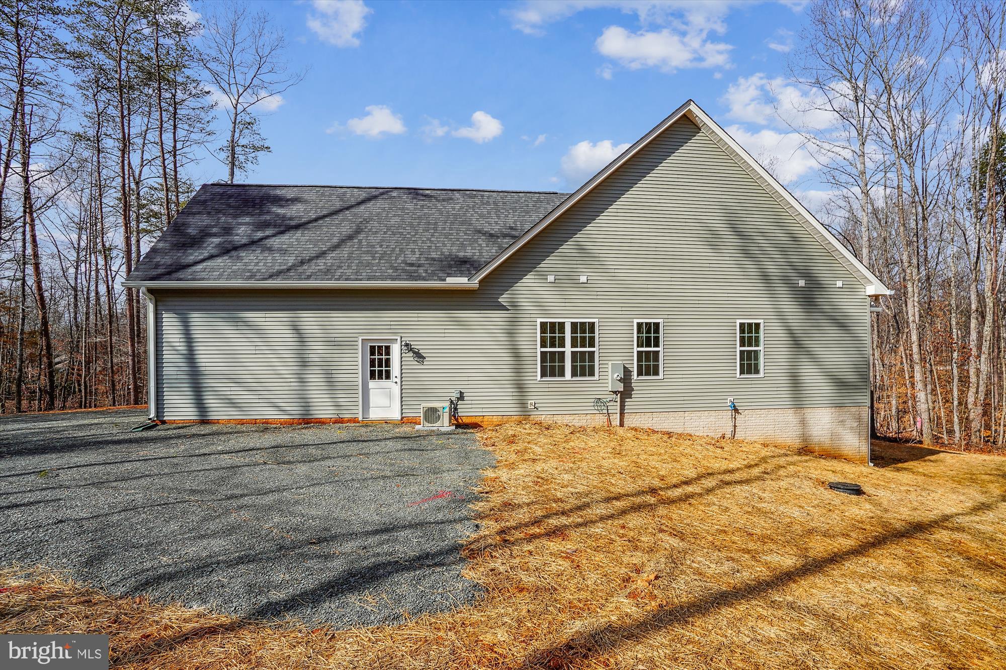 7253 BLACKWELL ROAD