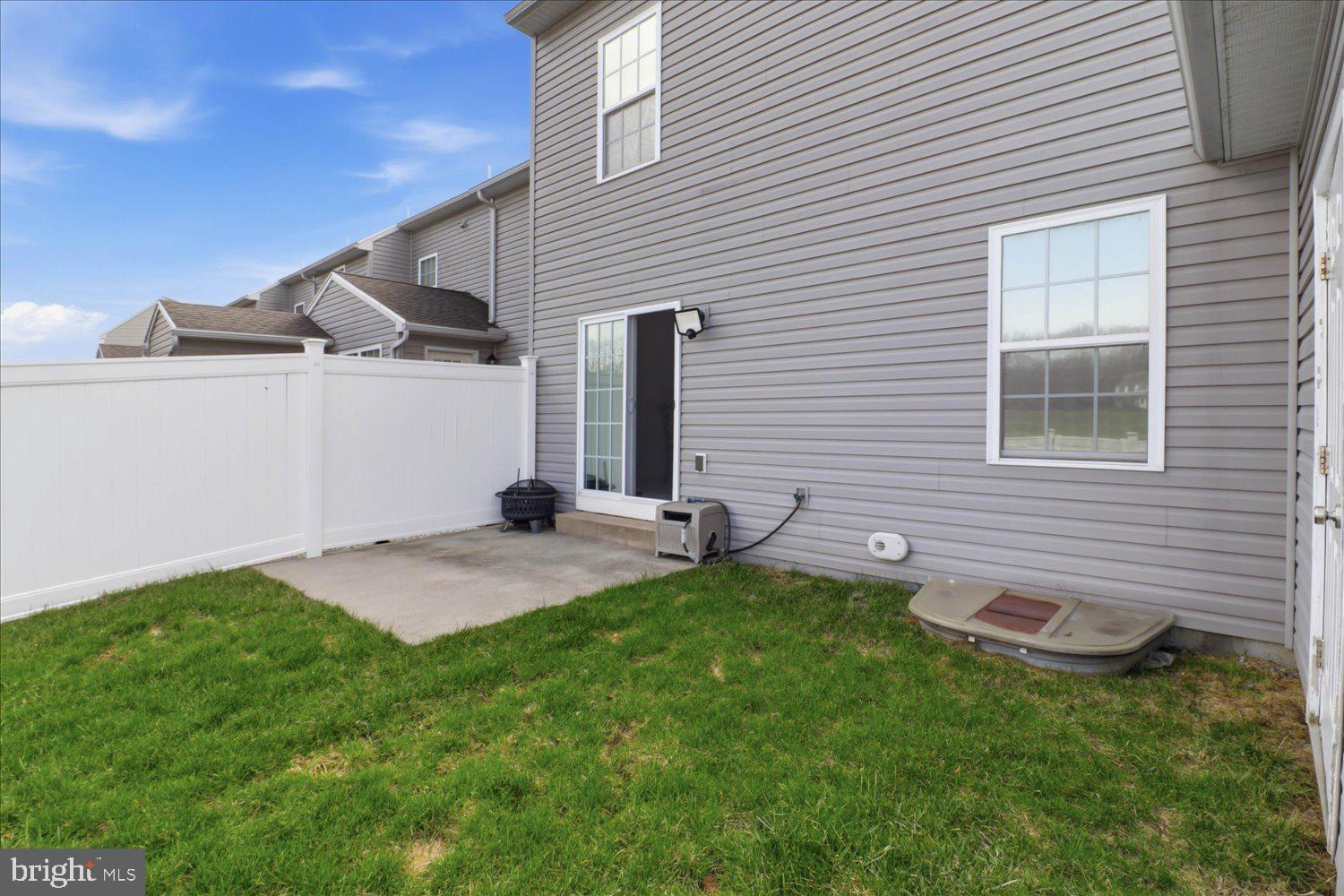 MACINTOSH CROSSING - Residential