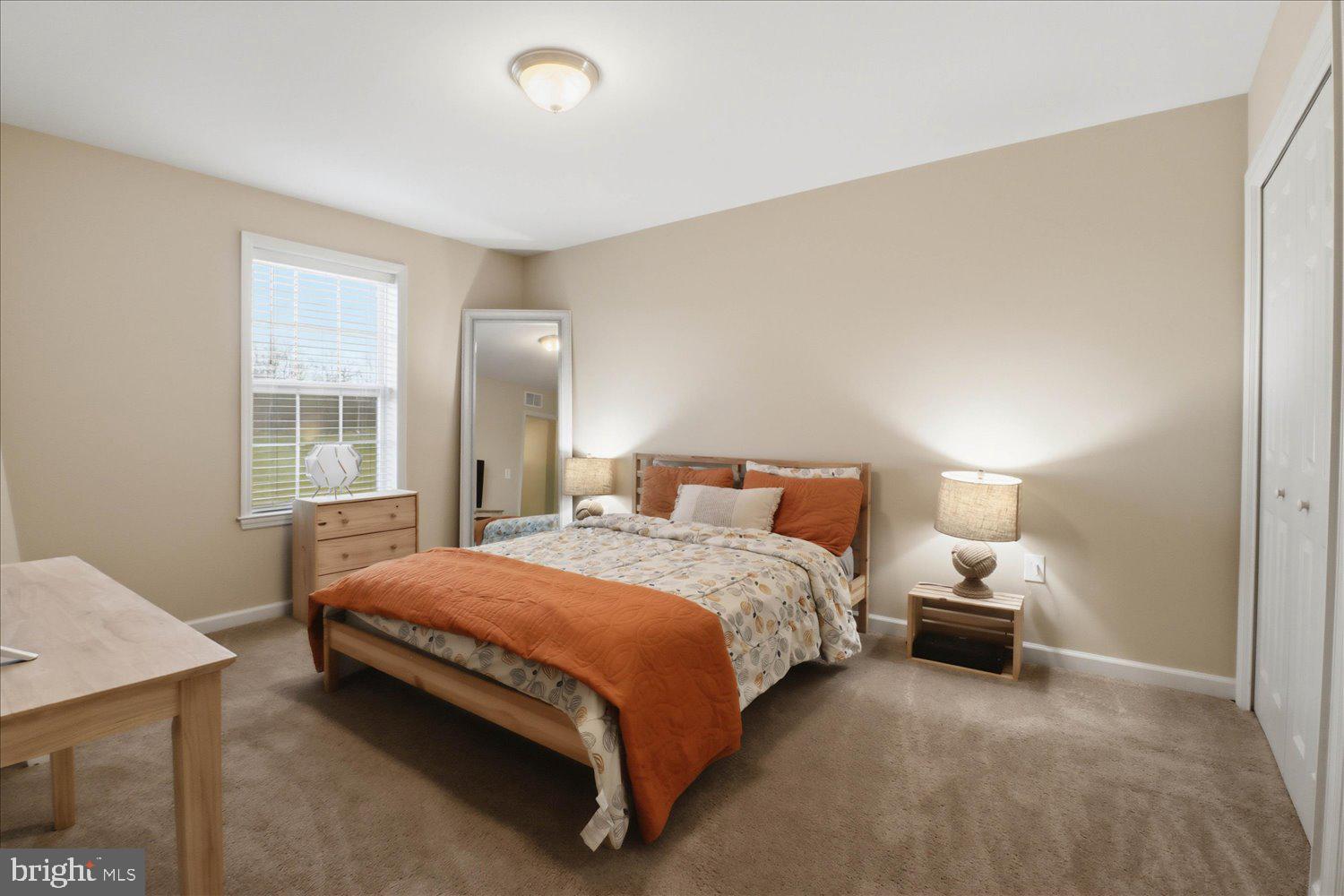 MACINTOSH CROSSING - Residential