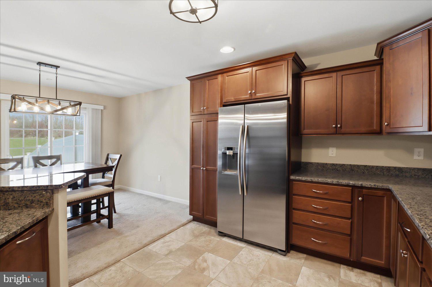 MACINTOSH CROSSING - Residential