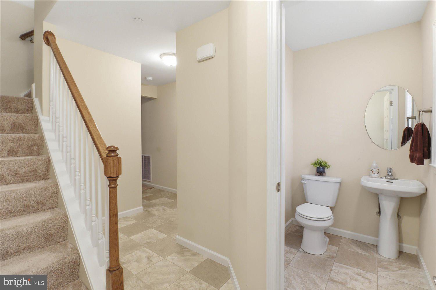 MACINTOSH CROSSING - Residential