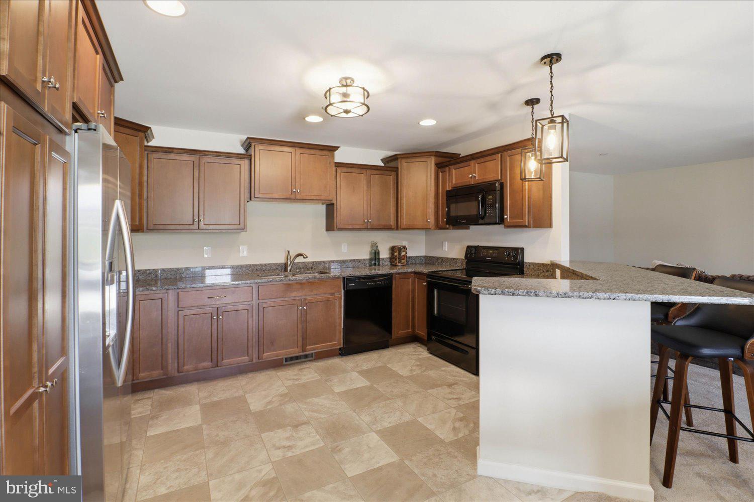 MACINTOSH CROSSING - Residential