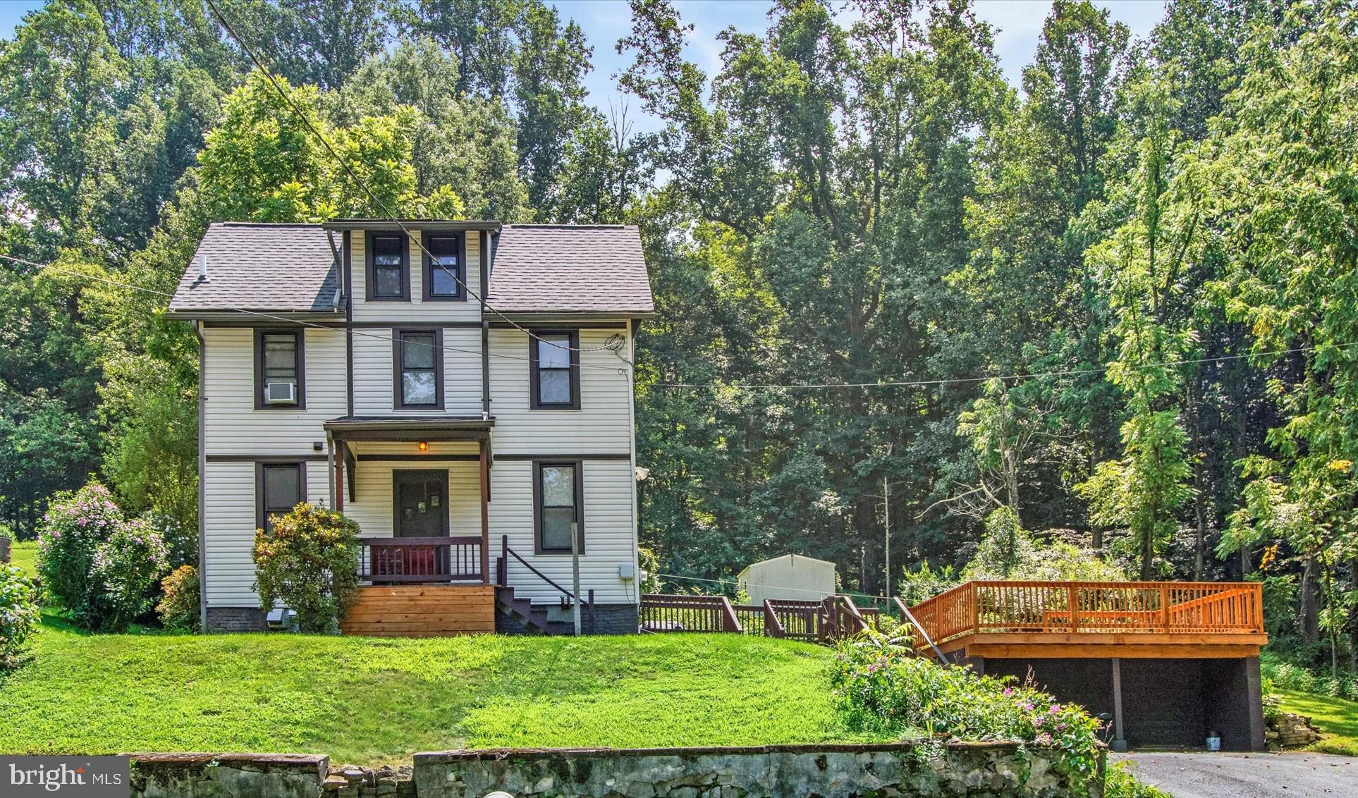1526 GREEN HILLS ROAD