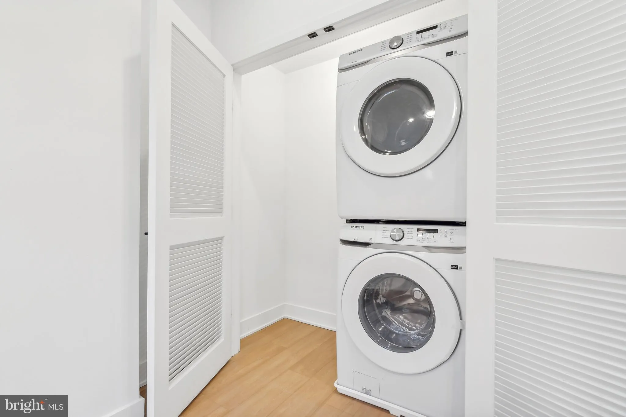 Philadelphia, Pennsylvania 19125, United States, 2 Bedrooms Bedrooms, ,2 BathroomsBathrooms,Residential,Active,36149