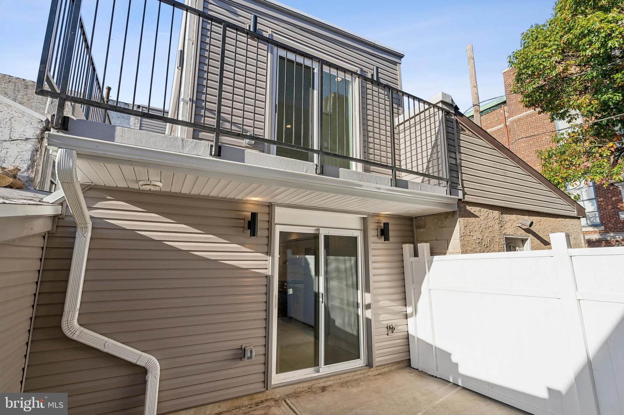 Philadelphia, Pennsylvania 19125, United States, 2 Bedrooms Bedrooms, ,2 BathroomsBathrooms,Residential,Active,36149