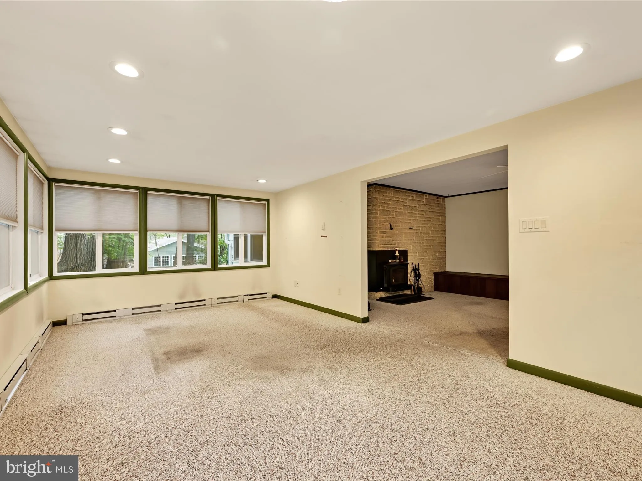 Orwigsburg, Pennsylvania 17961, United States, 4 Bedrooms Bedrooms, ,3 BathroomsBathrooms,Residential,Pending,228427