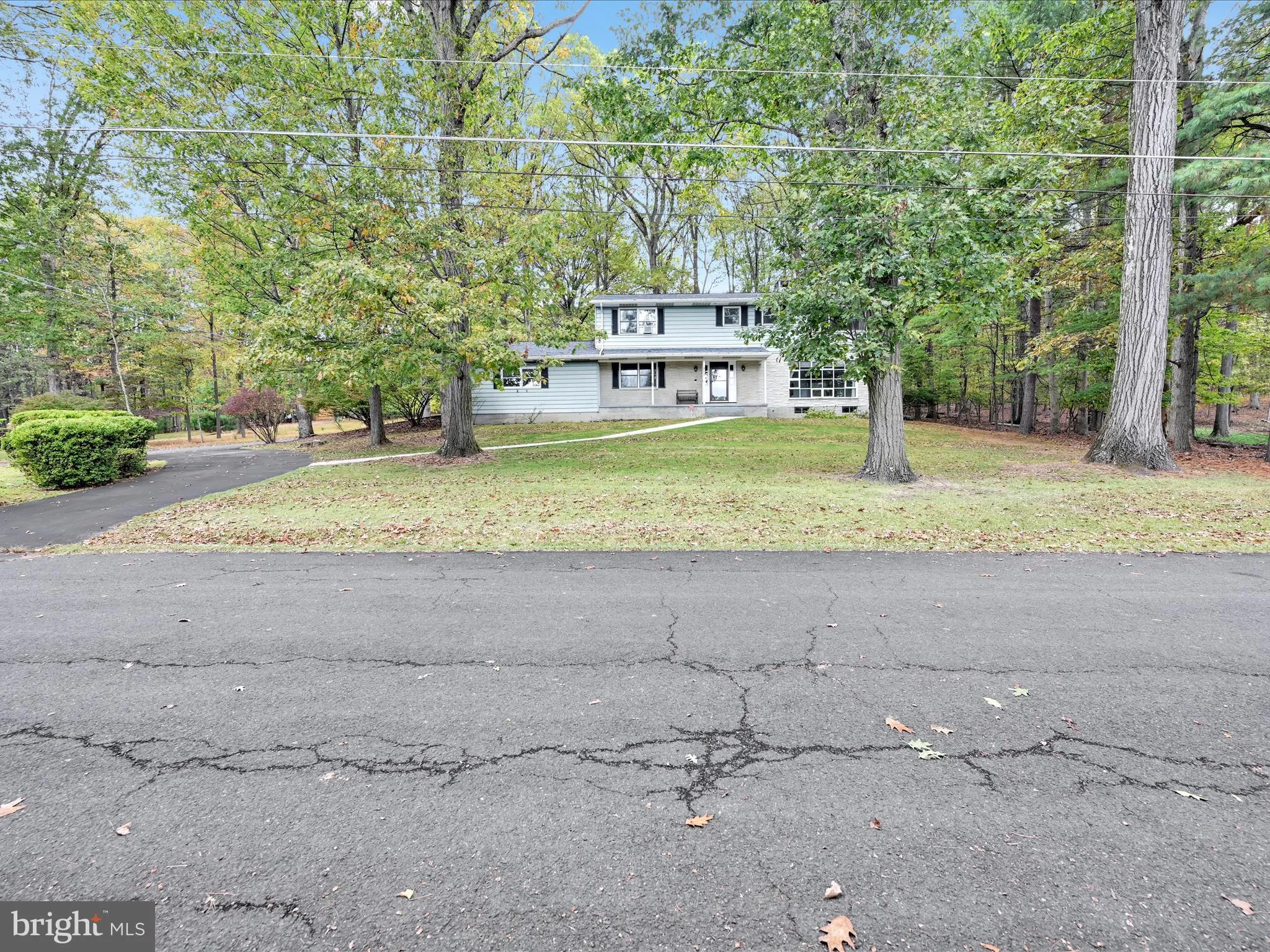 Orwigsburg, Pennsylvania 17961, United States, 4 Bedrooms Bedrooms, ,3 BathroomsBathrooms,Residential,Pending,228427