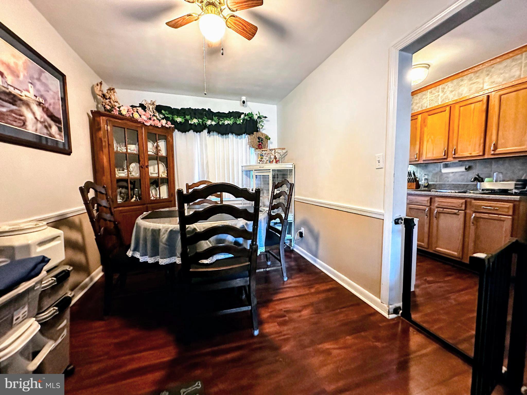 GRAY MANOR - Residential