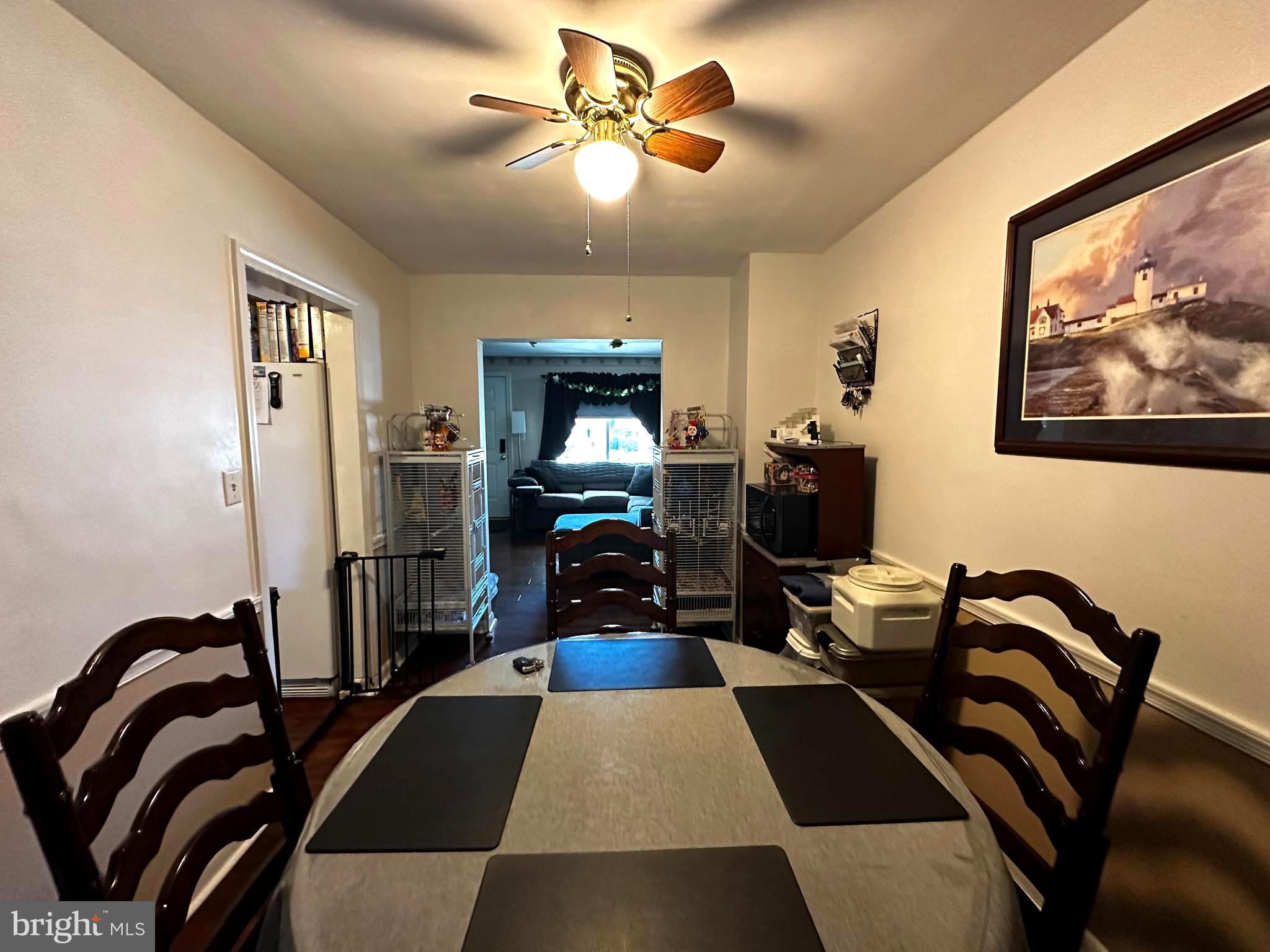 GRAY MANOR - Residential