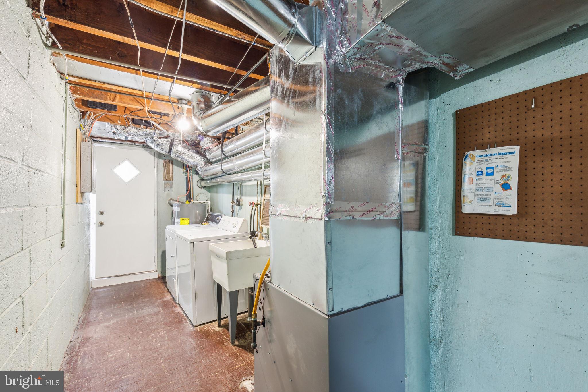 MAYFAIR (EAST) - Residential