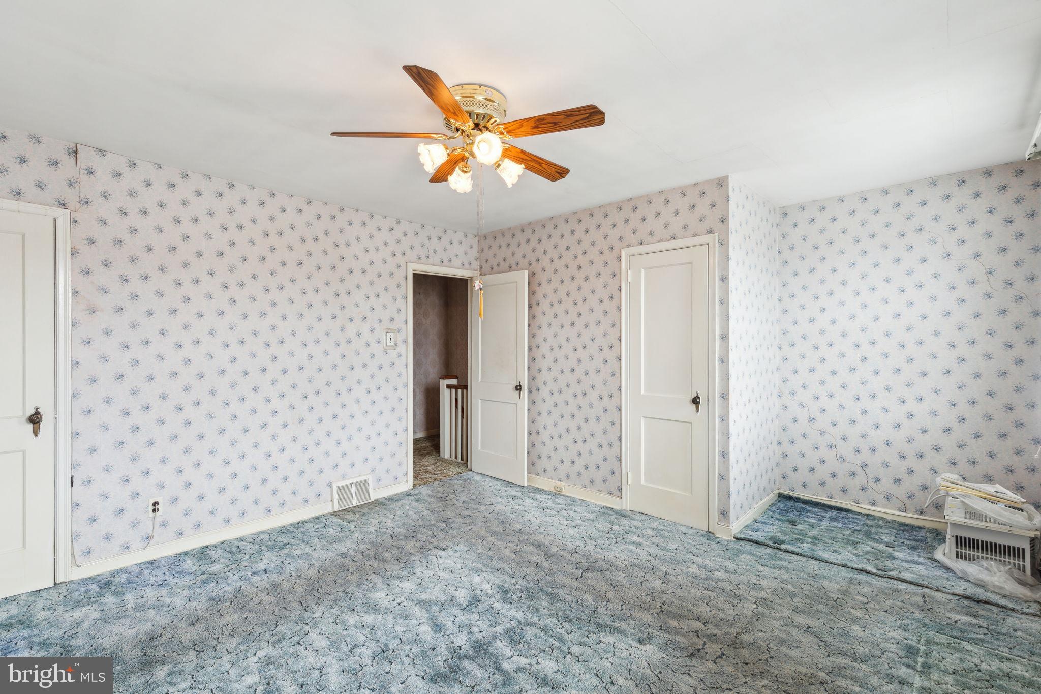 MAYFAIR (EAST) - Residential