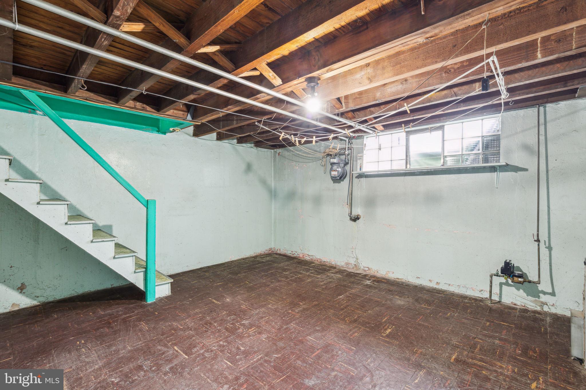 MAYFAIR (EAST) - Residential